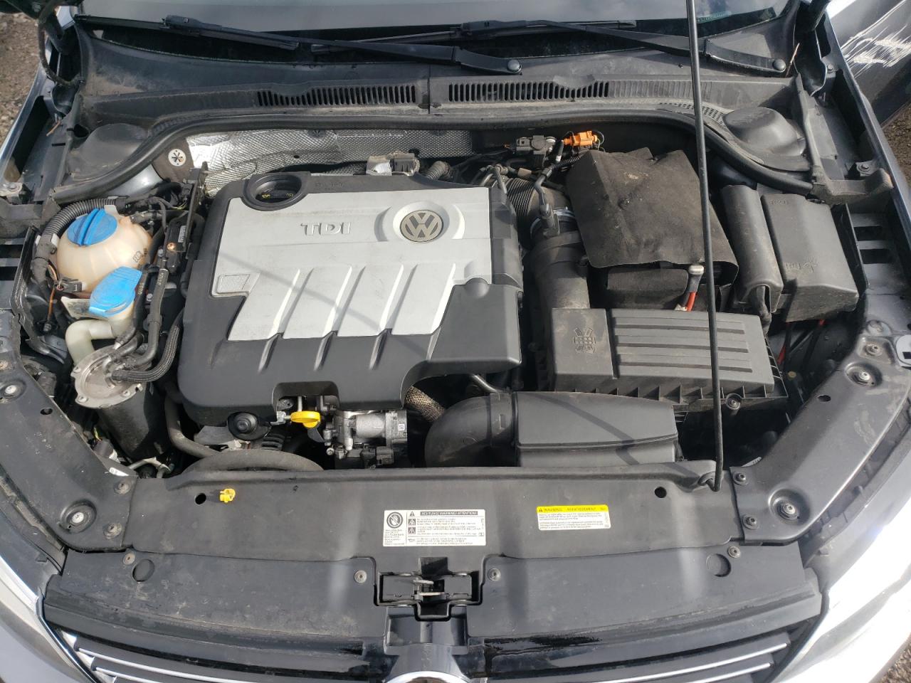 2014 Volkswagen Jetta - Image 11