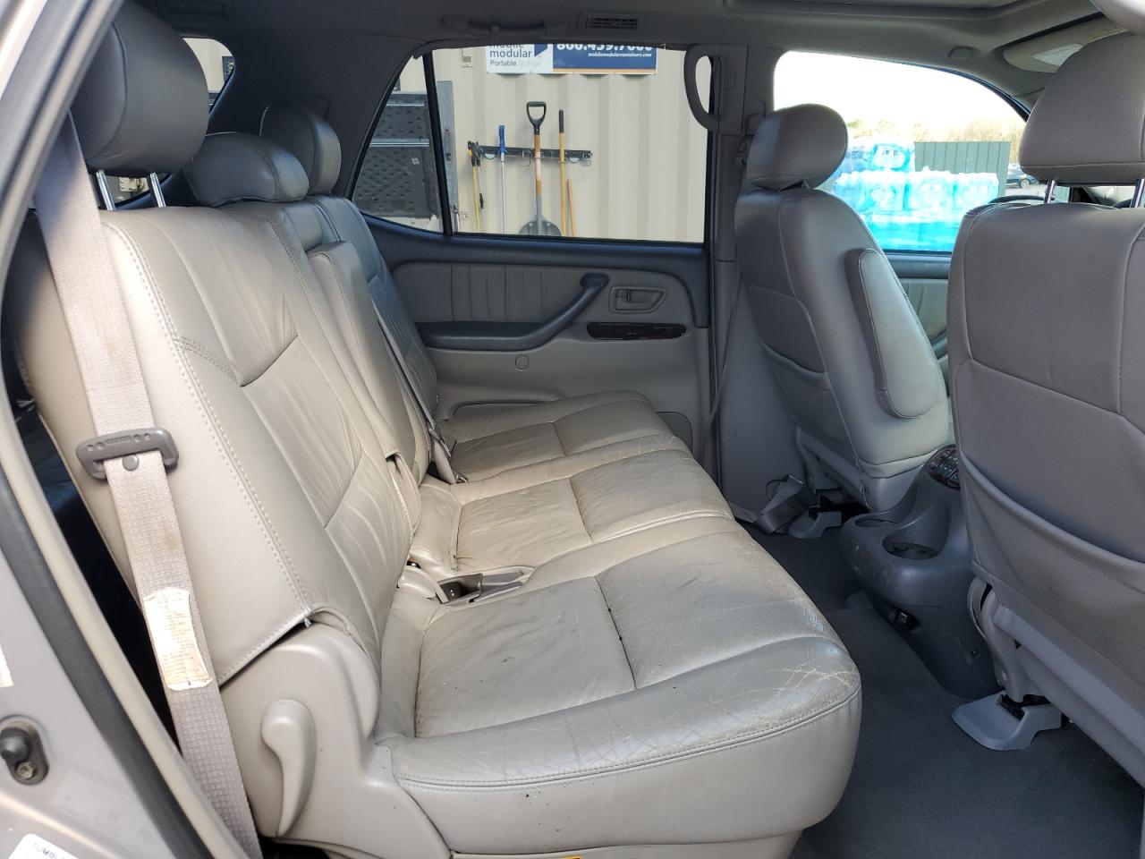 2002 Toyota Sequoia - Image 11