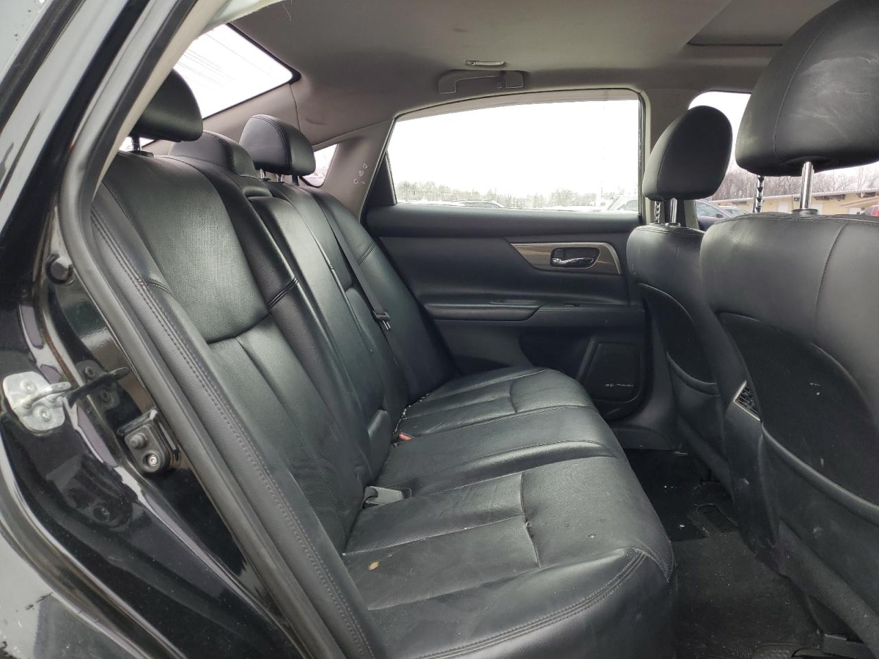 2015 Nissan Altima - Image 10