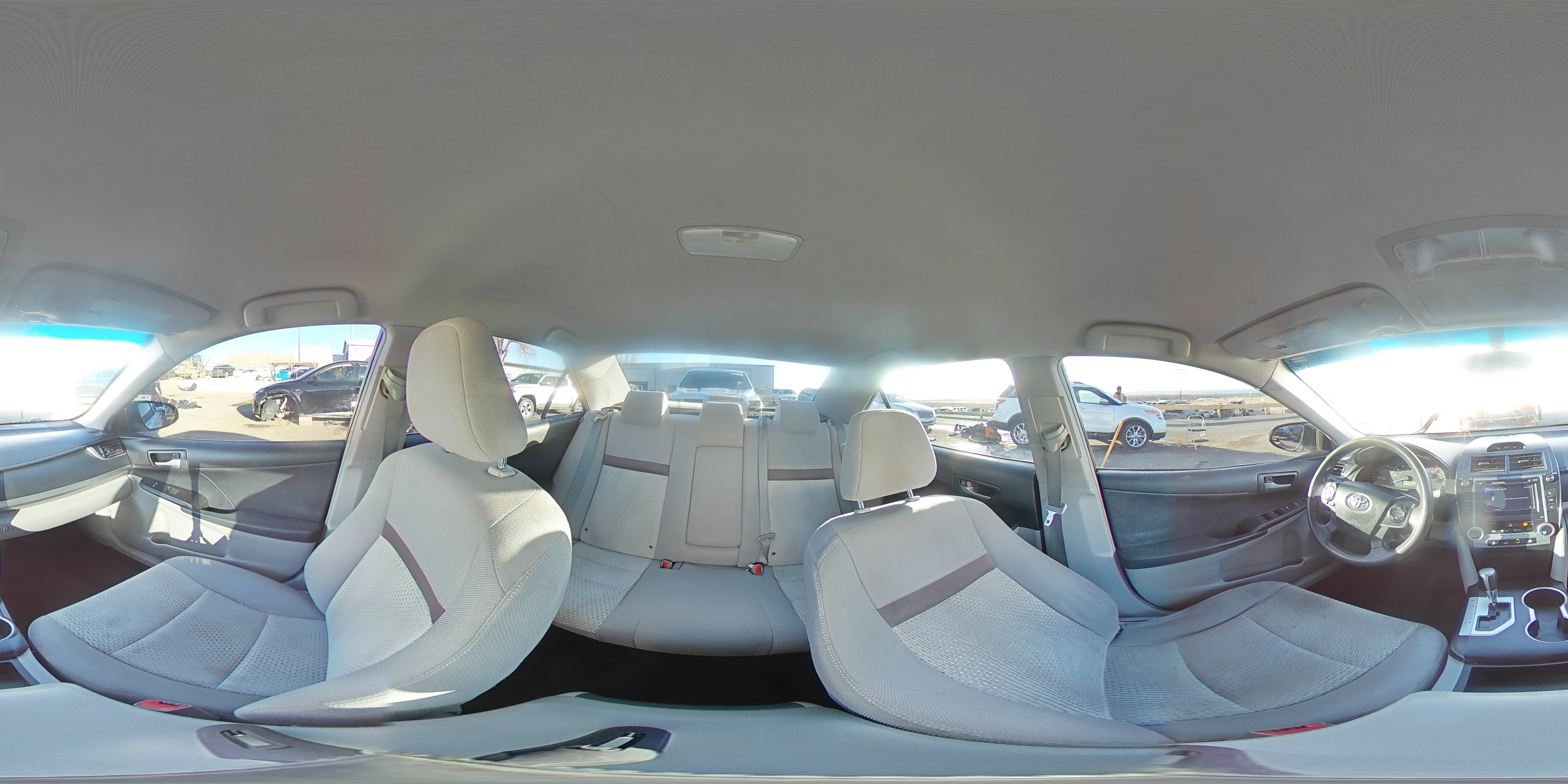 2013 Toyota Camry - Image 14