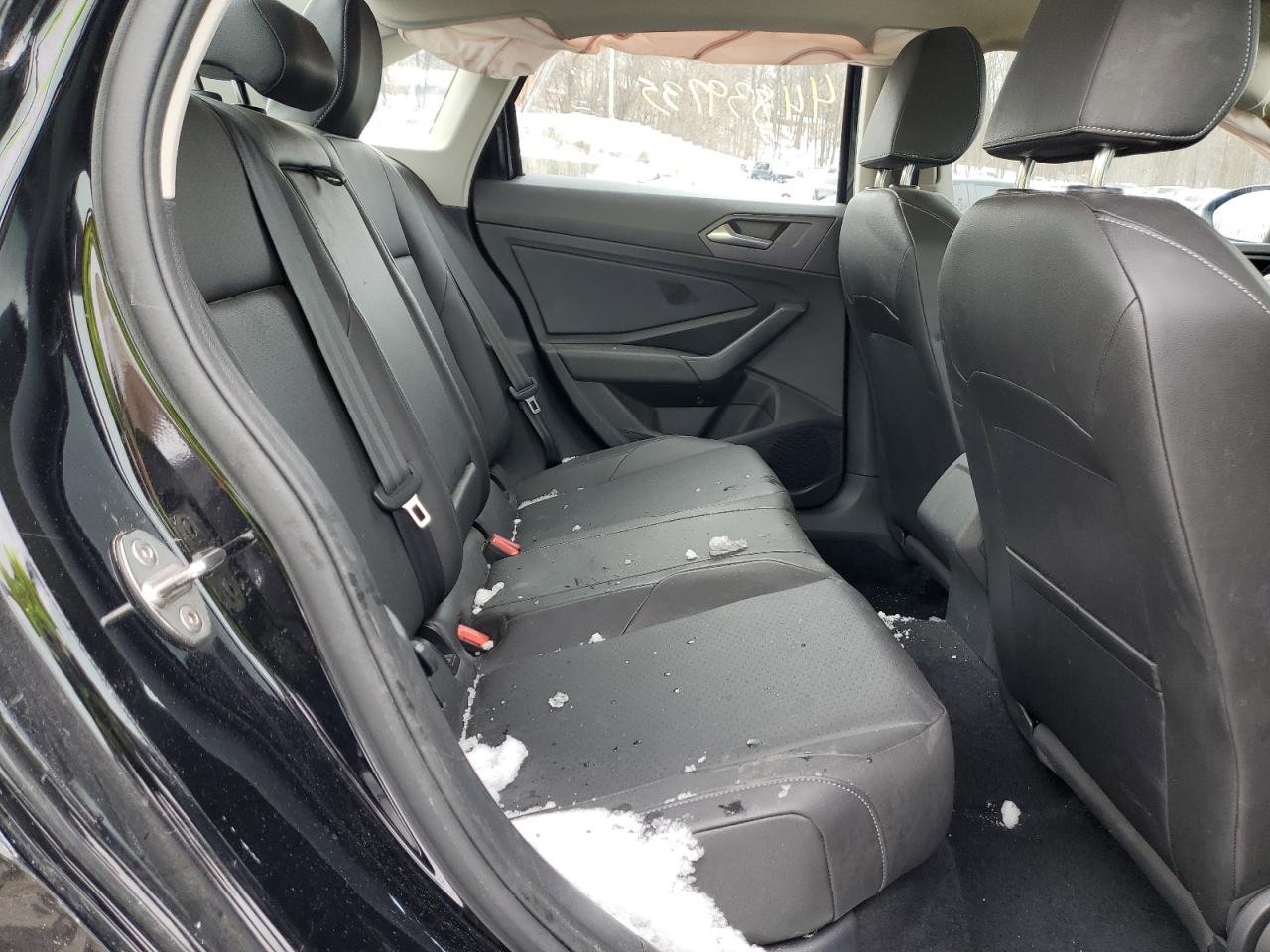 2019 Volkswagen Jetta - Image 11