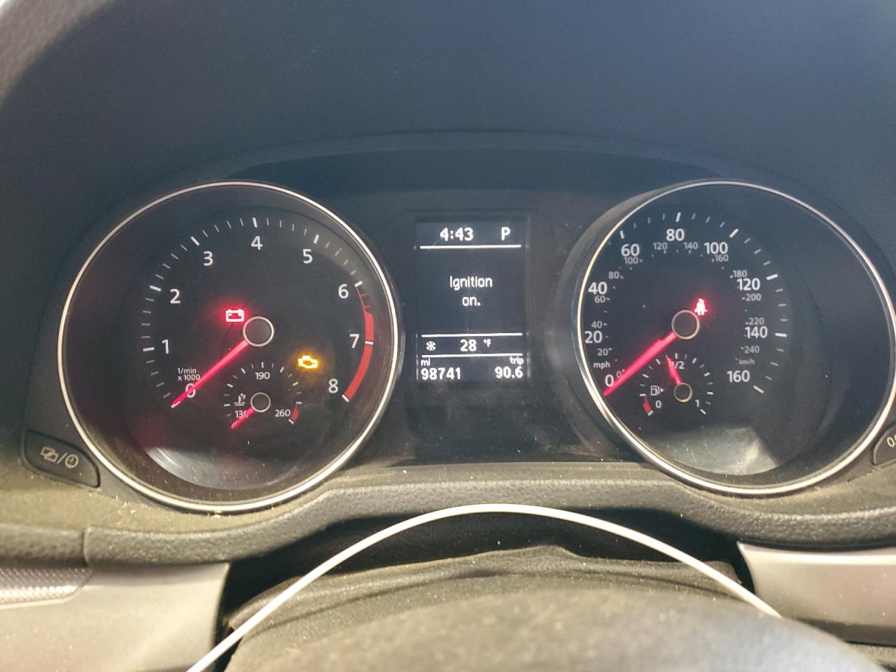 2018 Volkswagen Passat - Image 9