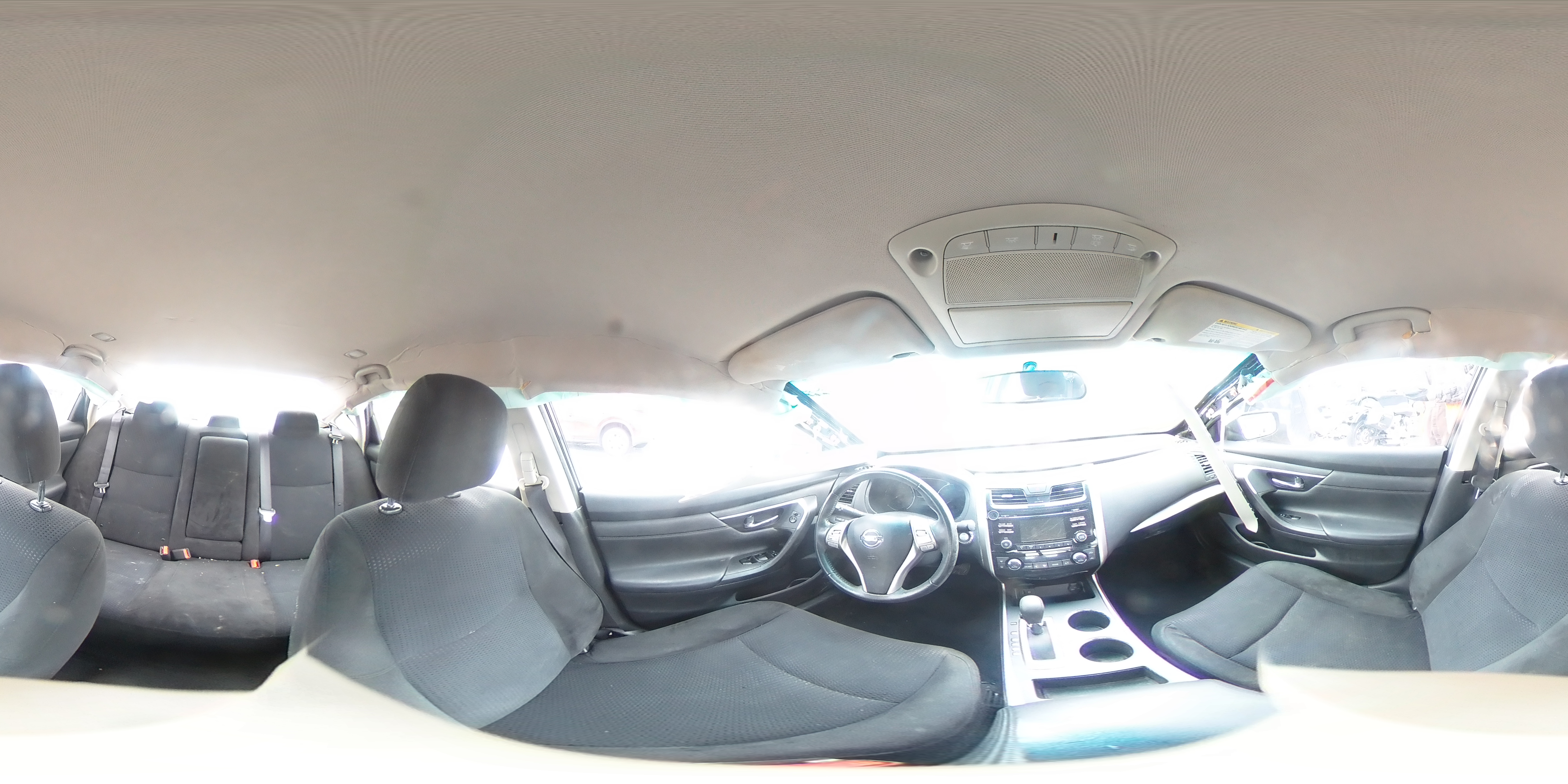2015 Nissan Altima - Image 13