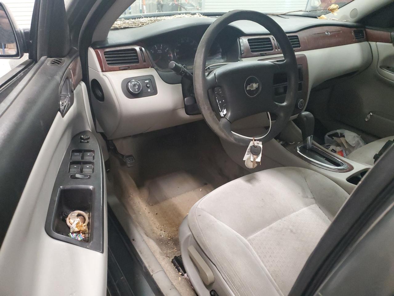2009 Chevrolet Impala - Image 8