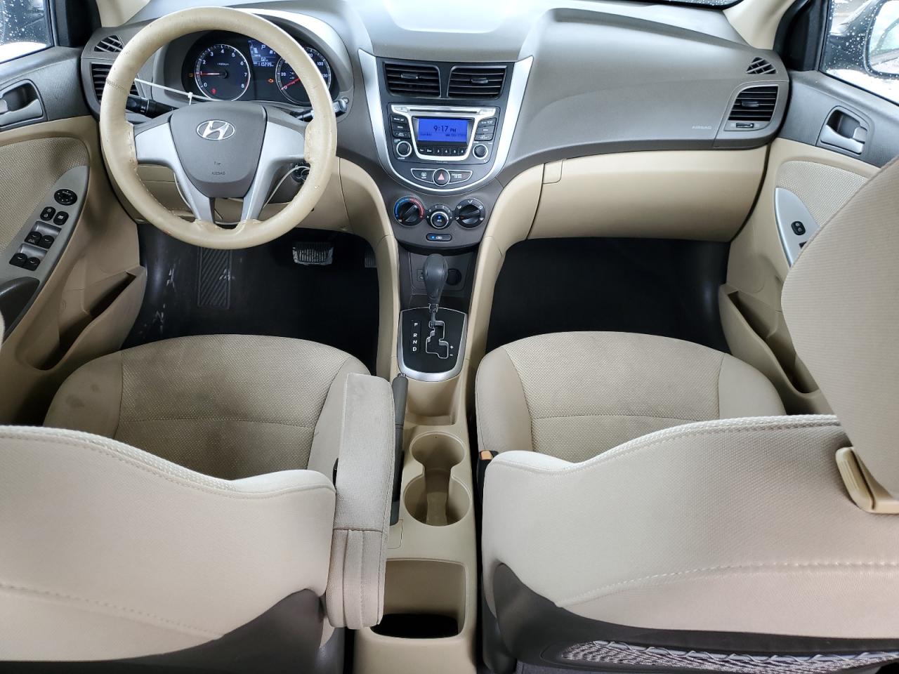 2014 Hyundai Accent - Image 8