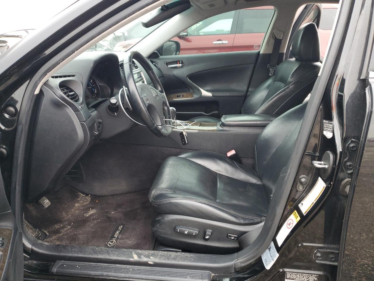 2010 Lexus IS - Image 7