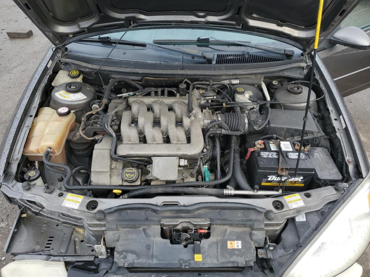 2002 Mercury Cougar - Image 11