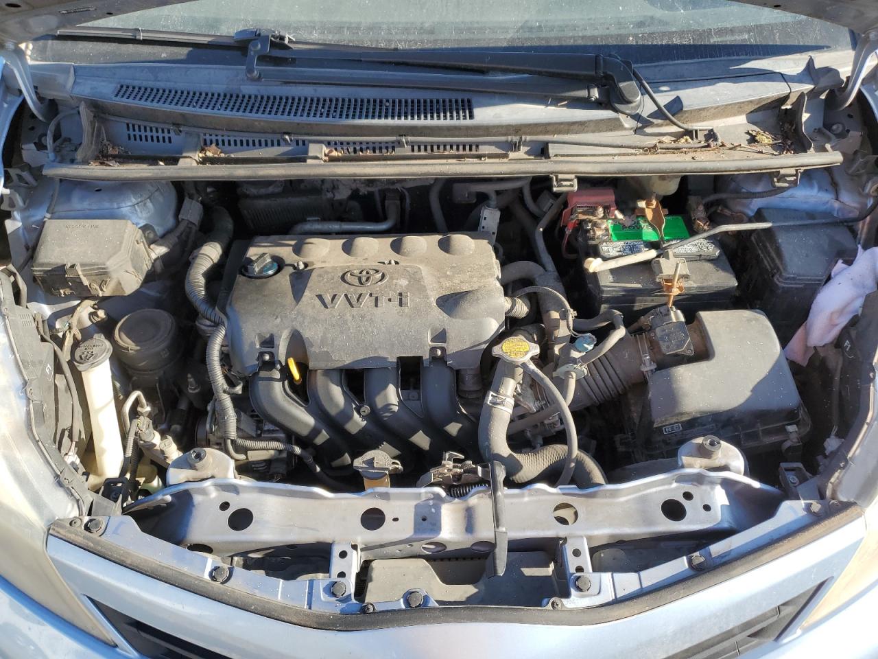 2013 Toyota Yaris - Image 13