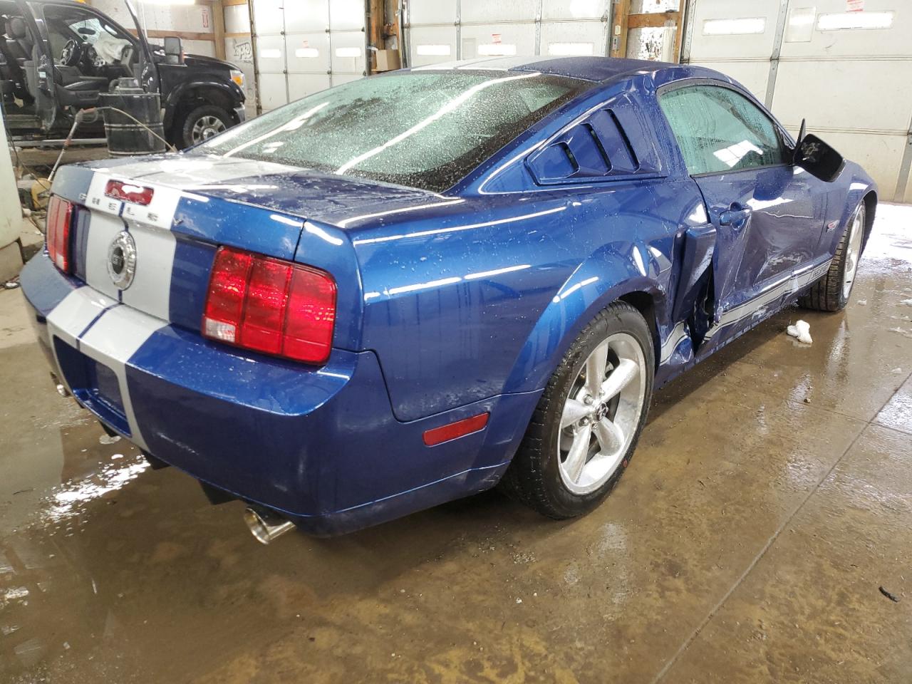 2008 Ford Mustang - Image 3