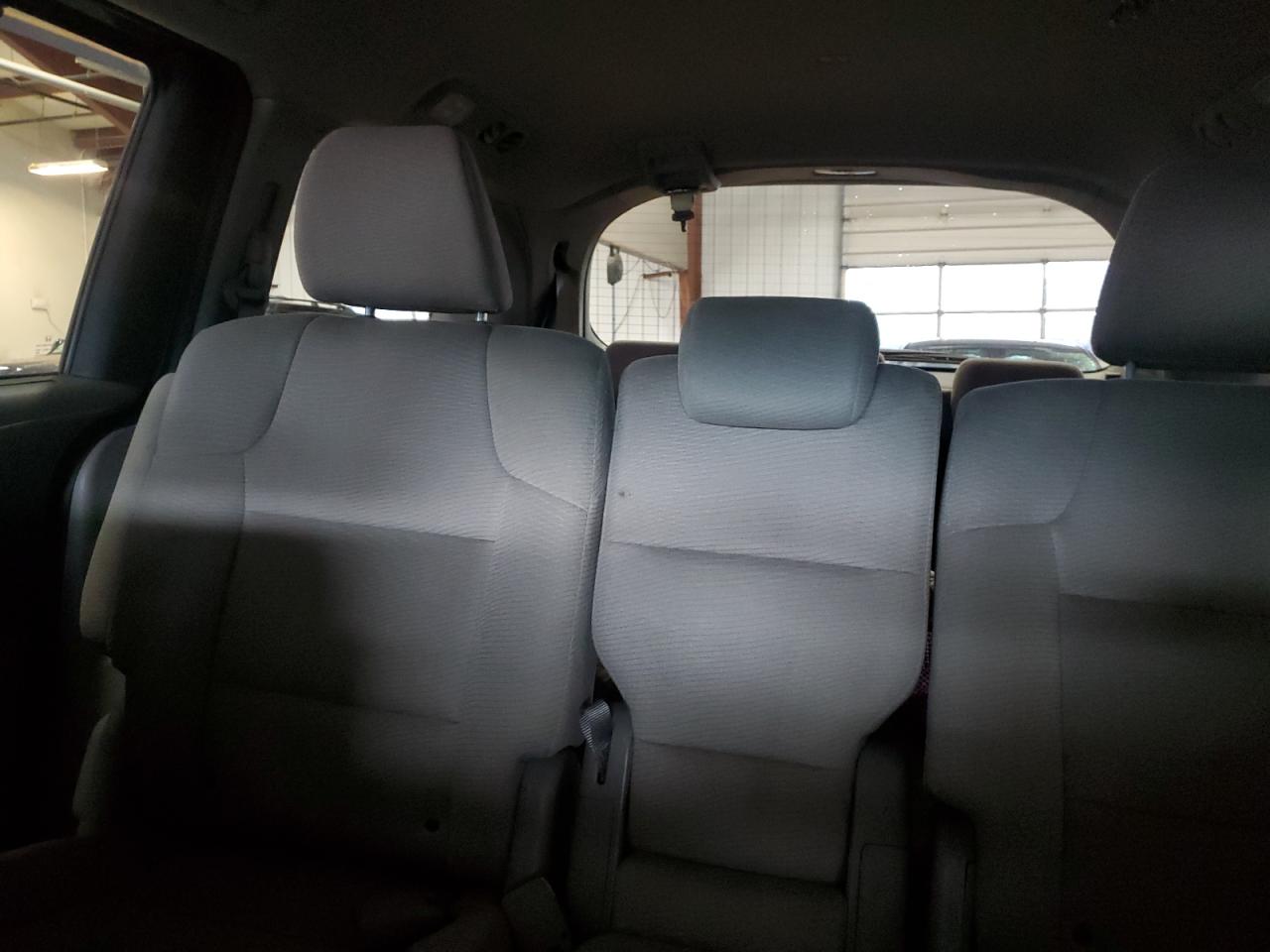 2011 Honda Odyssey - Image 10