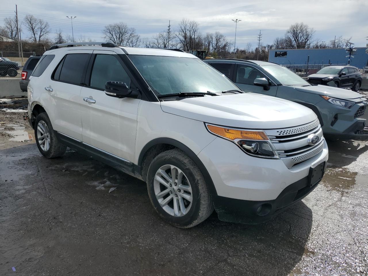 2015 Ford Explorer - Image 4