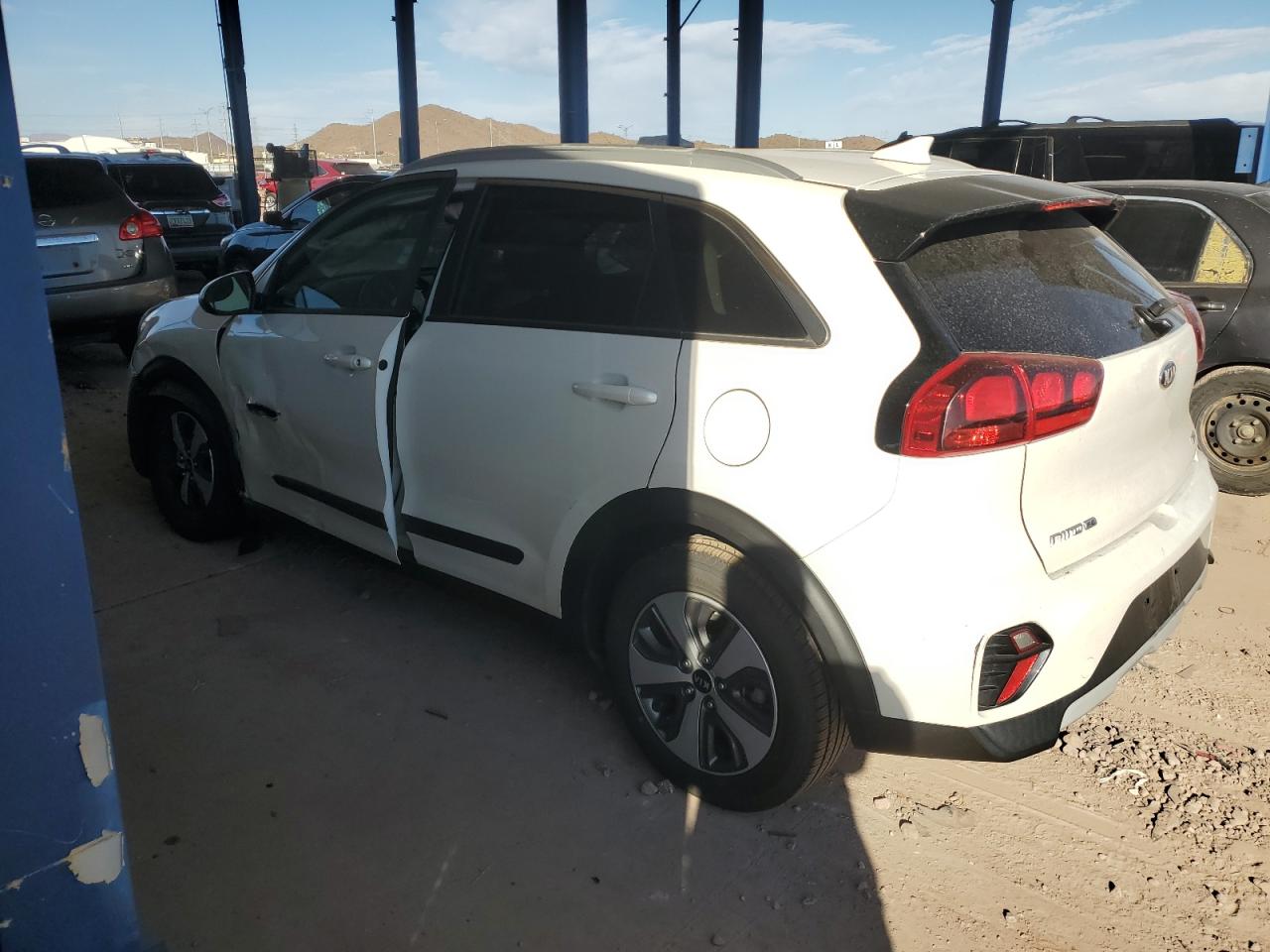 2020 Kia Niro - Image 2