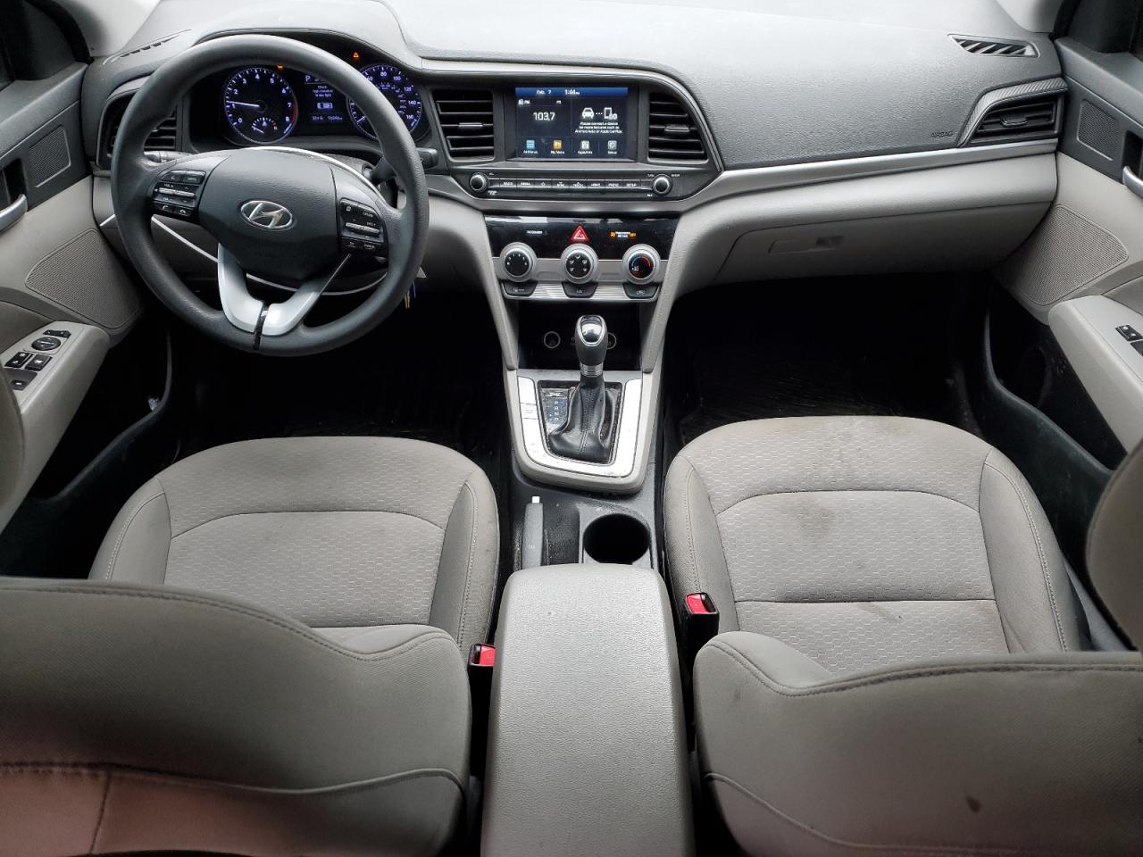 2019 Hyundai Elantra - Image 8
