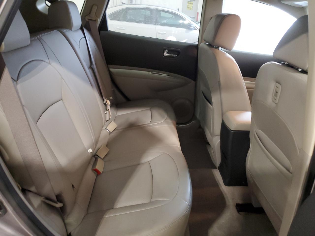 2011 Nissan Rogue - Image 11