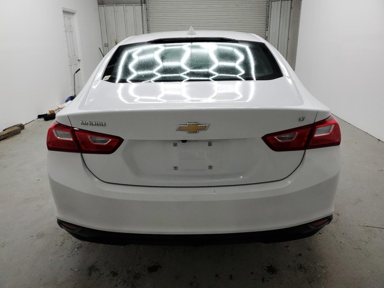 2023 Chevrolet Malibu - Image 6