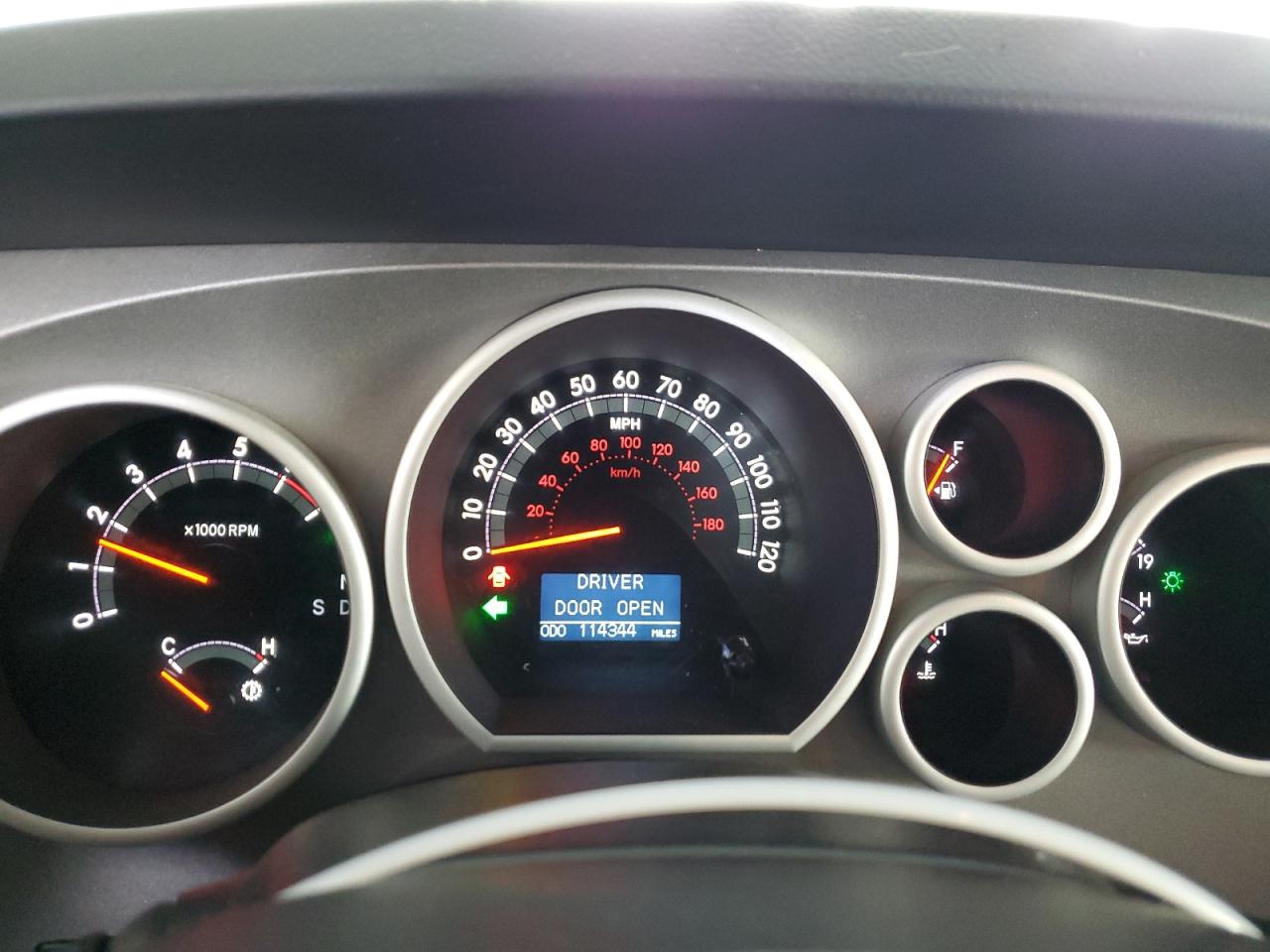 2010 Toyota Tundra - Image 9