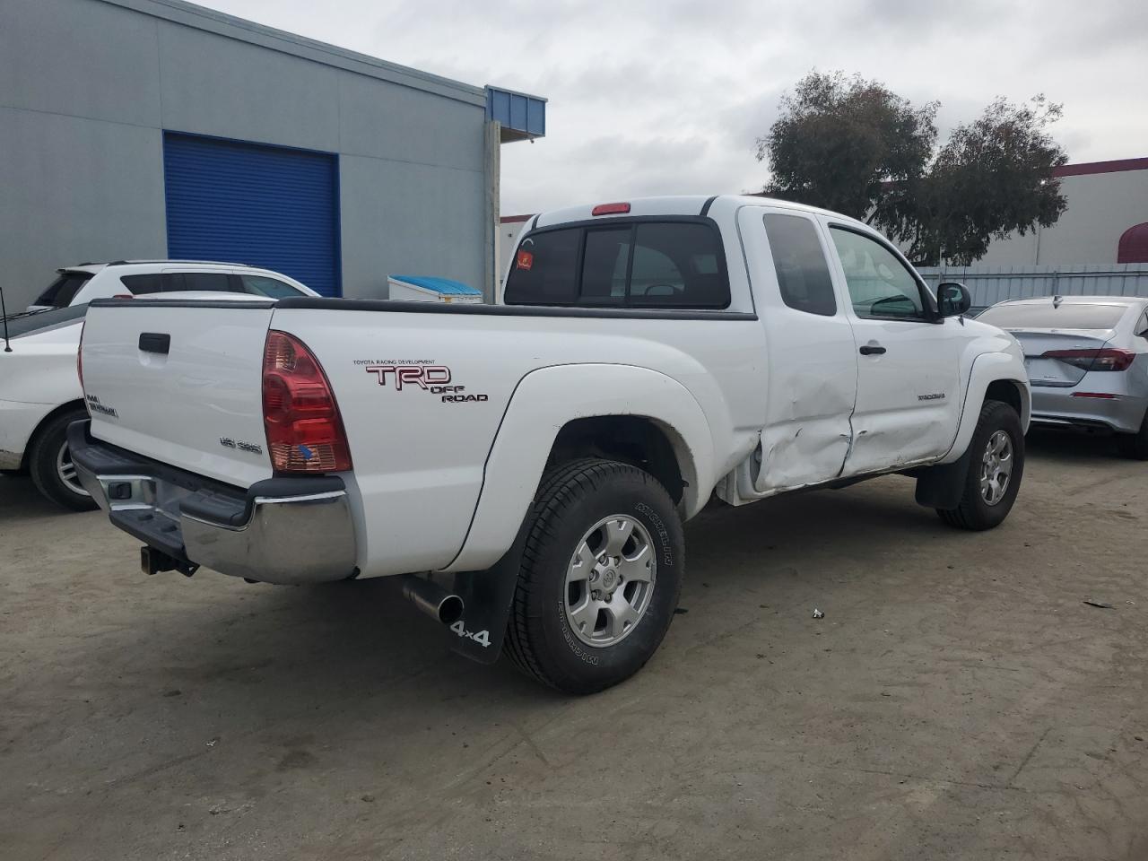 2005 Toyota Tacoma - Image 3