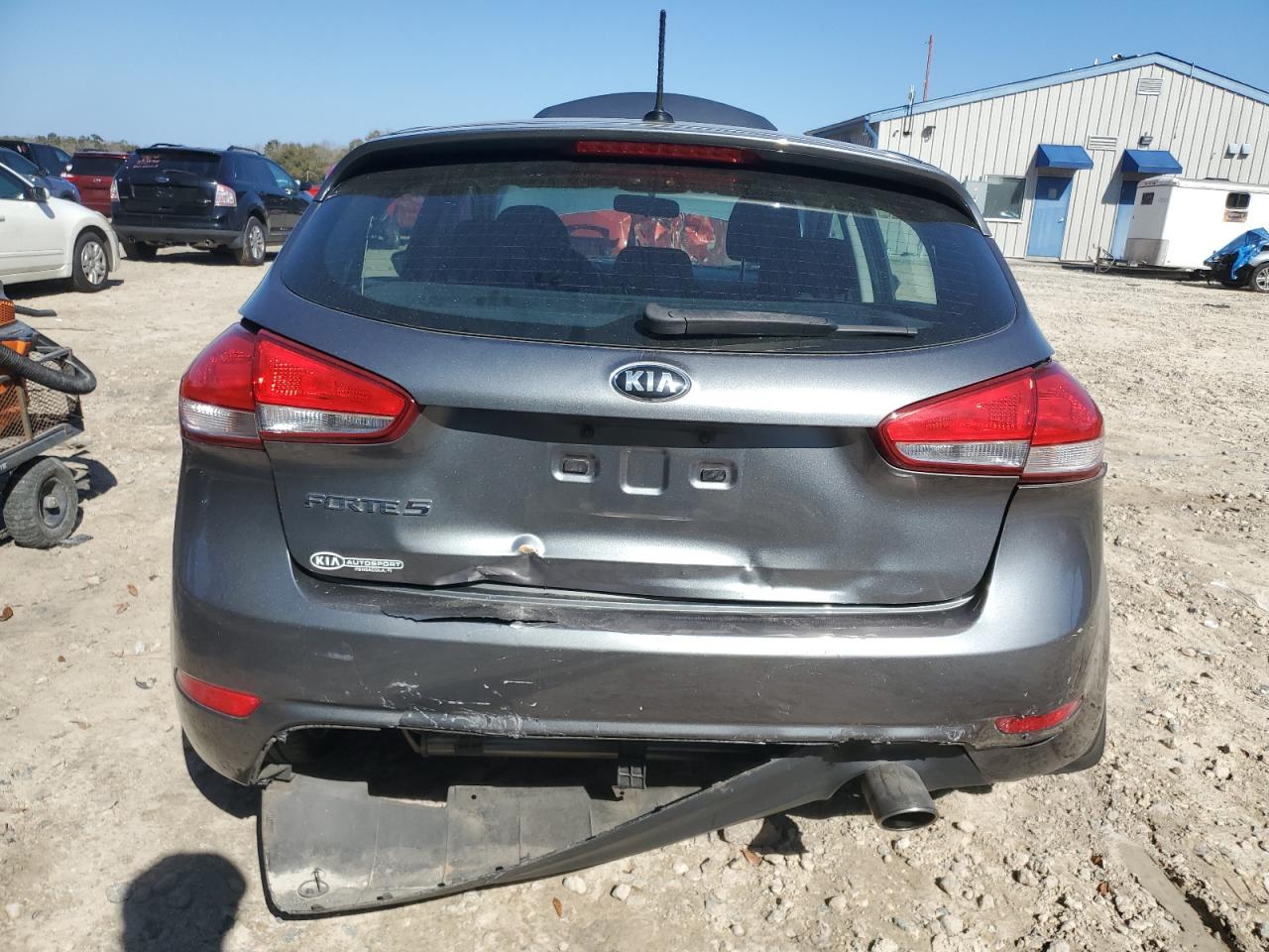 2016 Kia Forte - Image 6