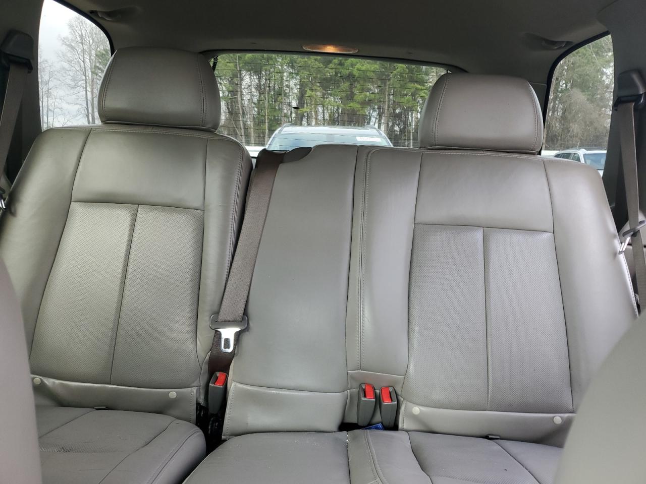 2004 Buick Rainer - Image 10