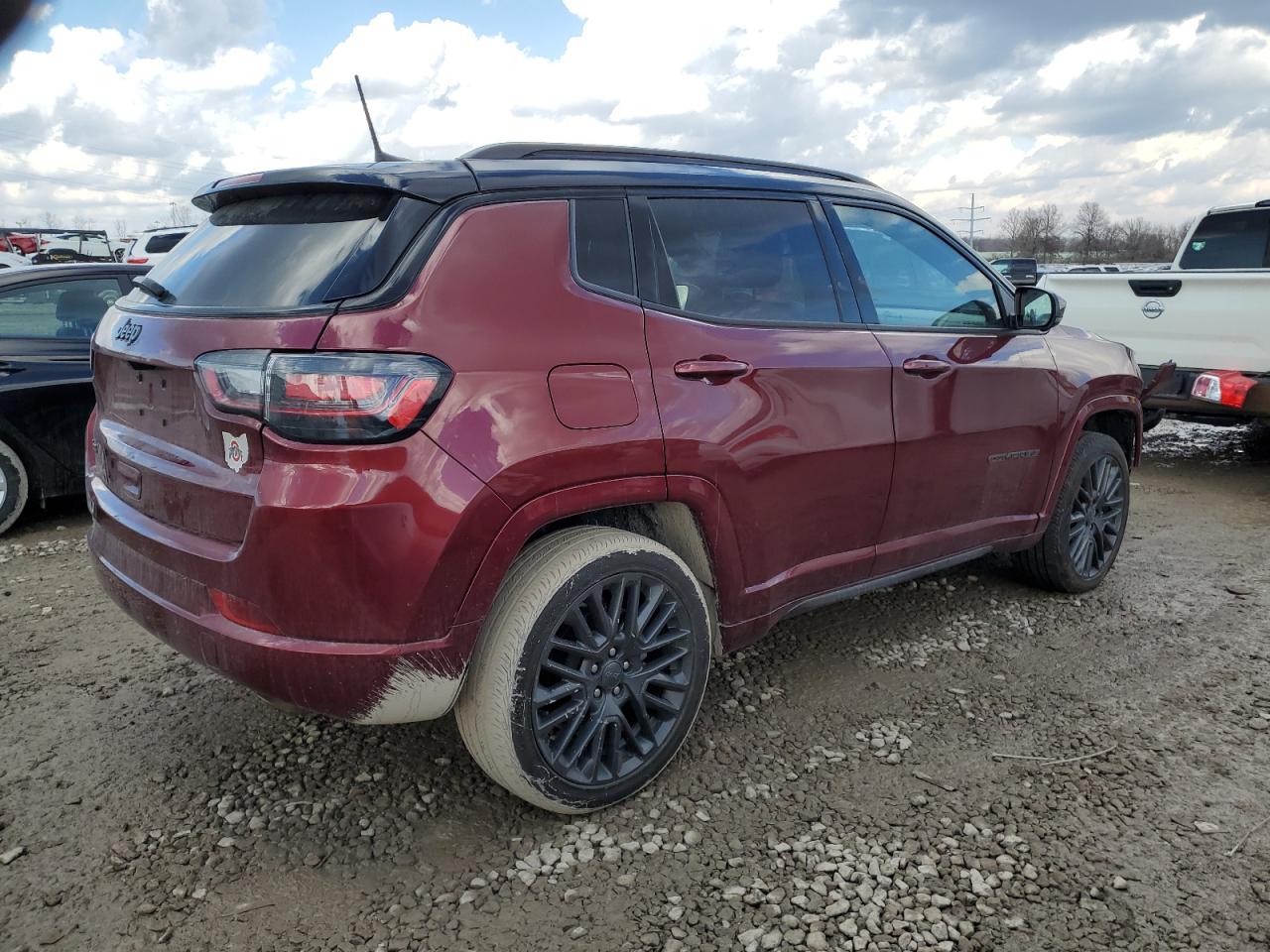 2022 Jeep Compass - Image 3
