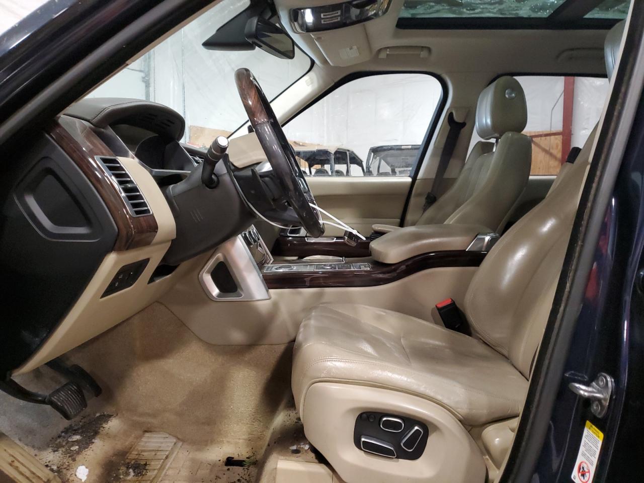 2015 Land Rover Range Rover - Image 7