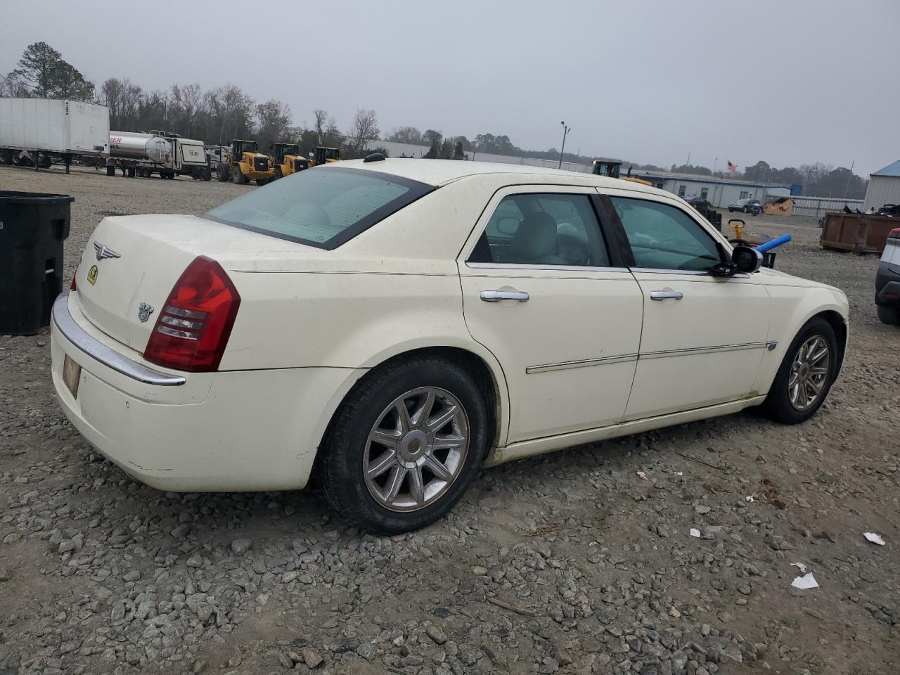 2005 Chrysler 300 - Image 3