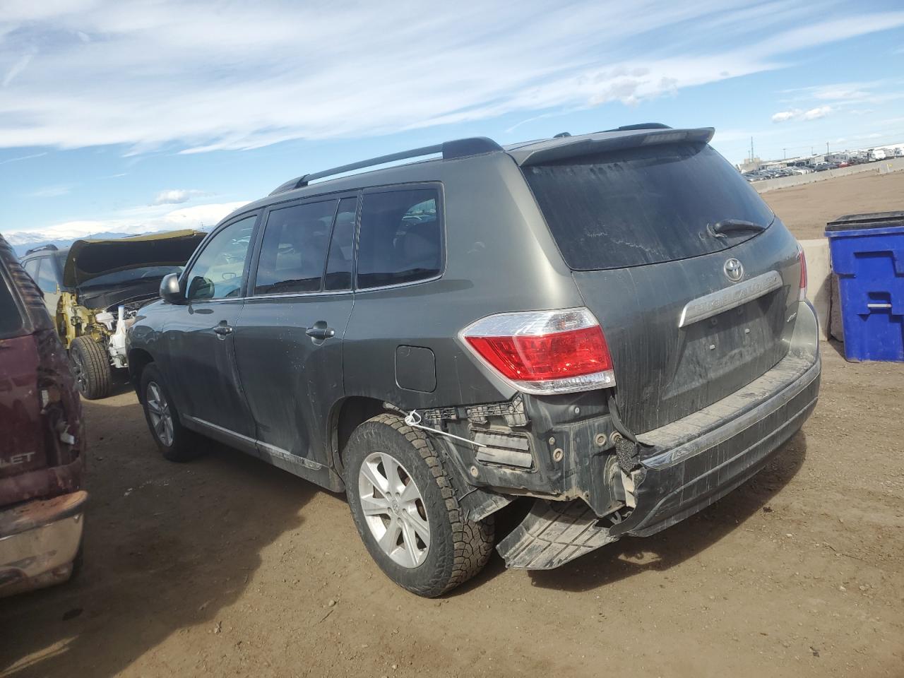 2012 Toyota Highlander - Image 2
