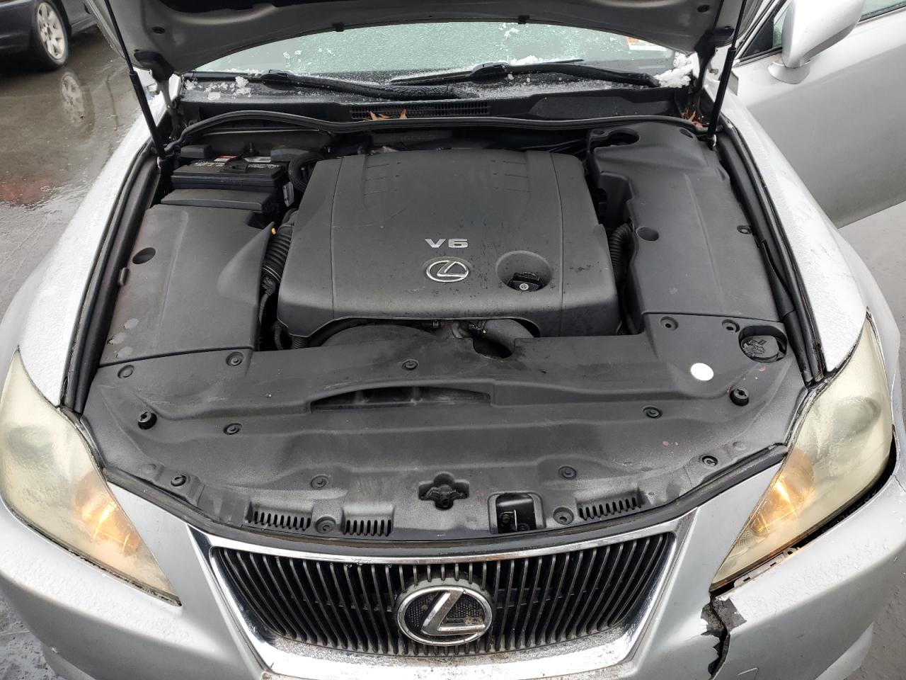 2007 Lexus IS - Image 11