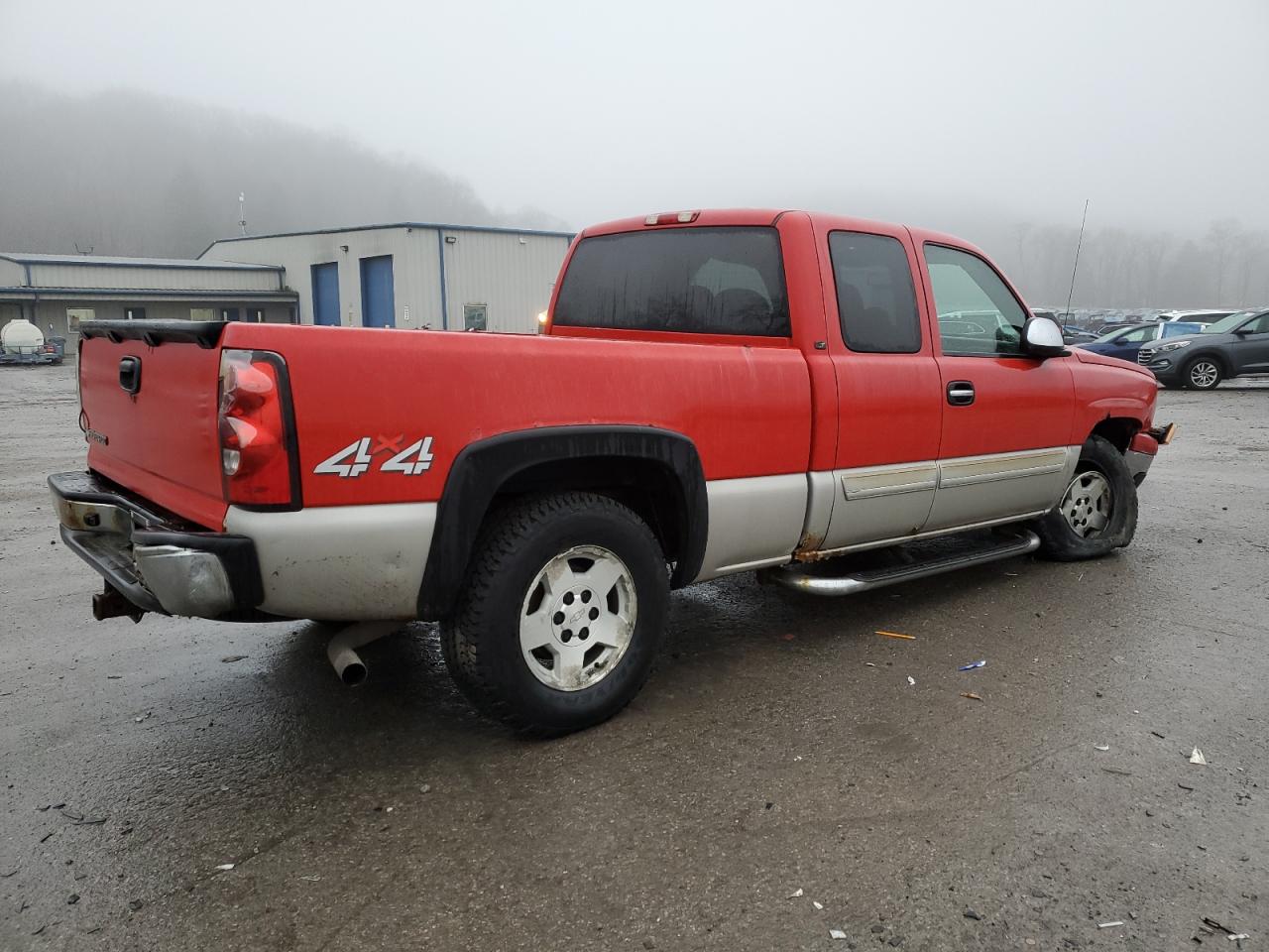 2007 Chevrolet Silverado - Image 3