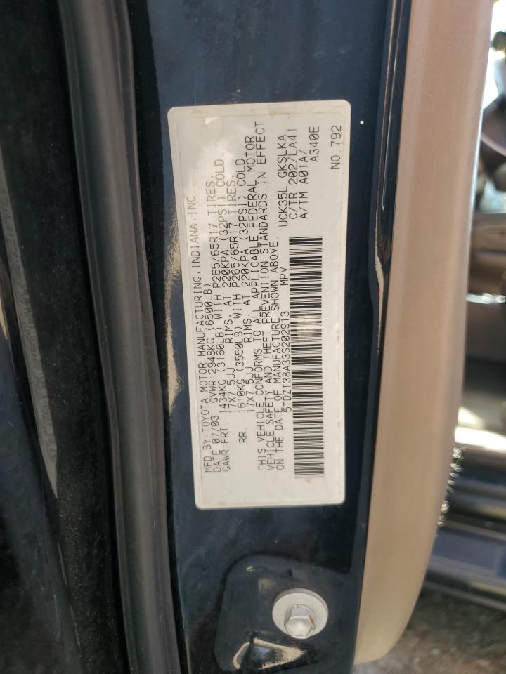 2003 Toyota Sequoia - Image 13