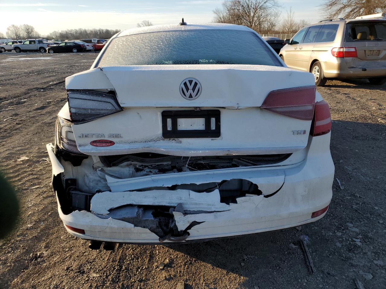 2017 Volkswagen Jetta - Image 6