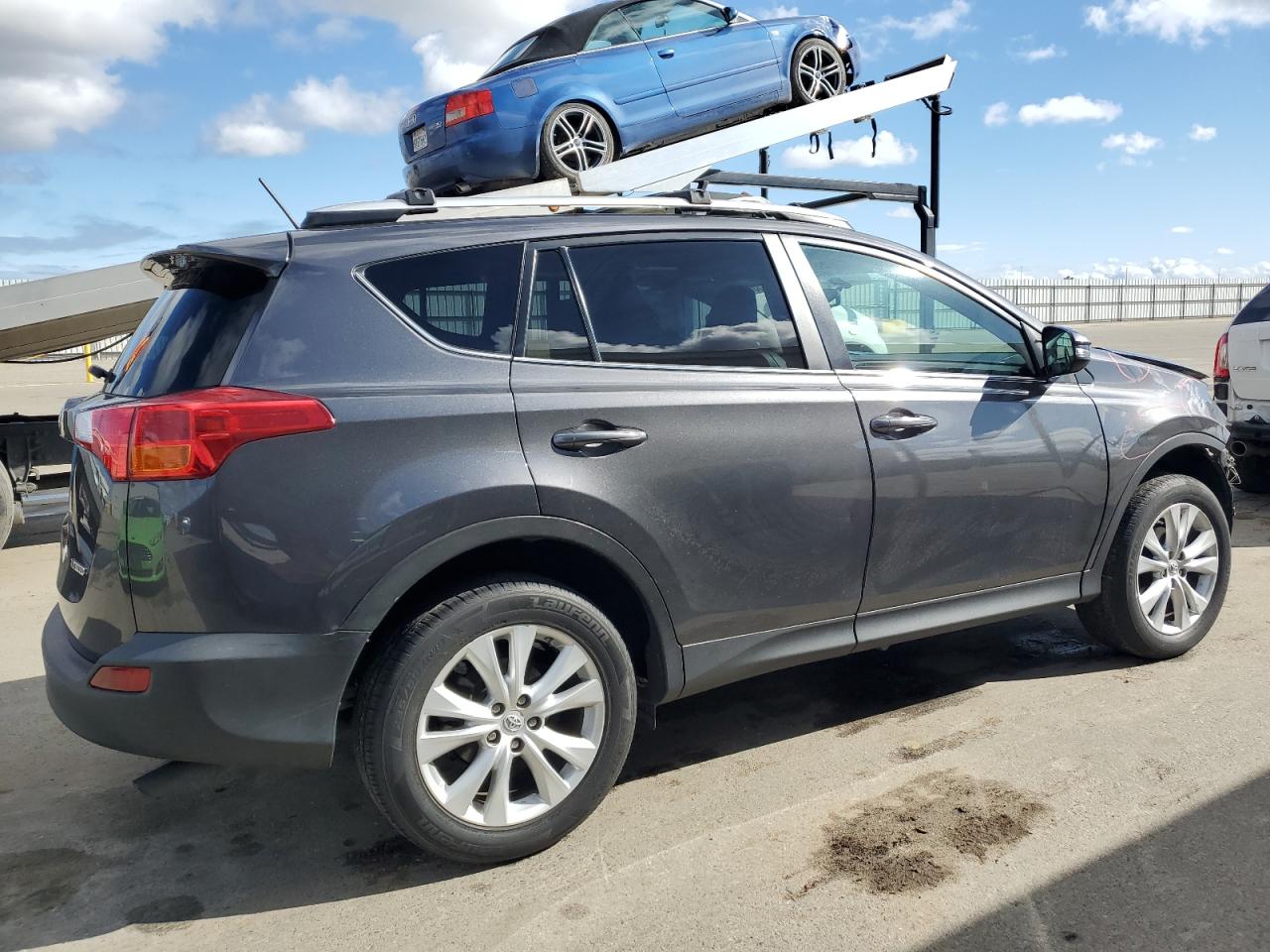 2015 Toyota RAV 4 - Image 3