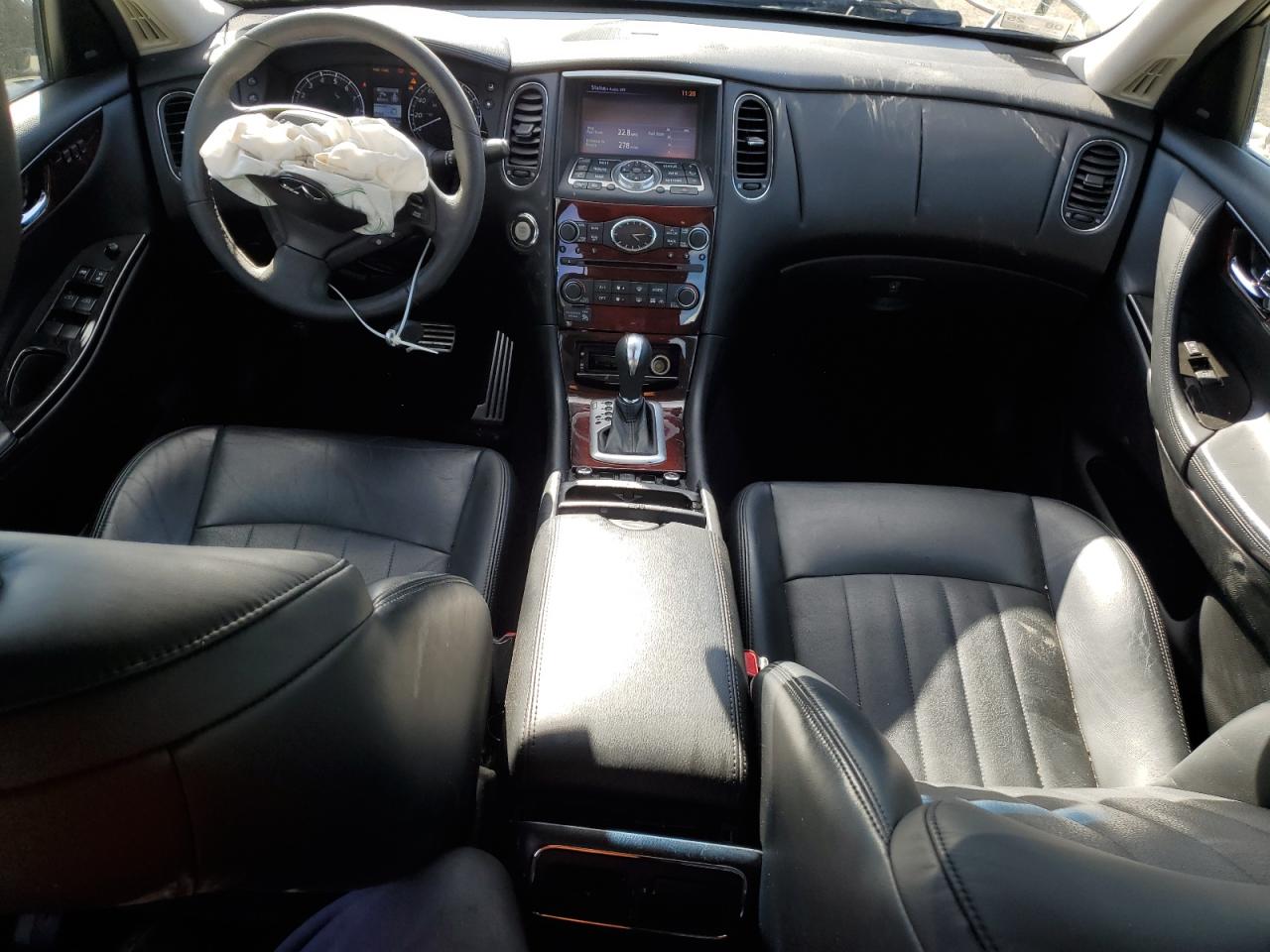 2016 Infiniti QX50 - Image 8