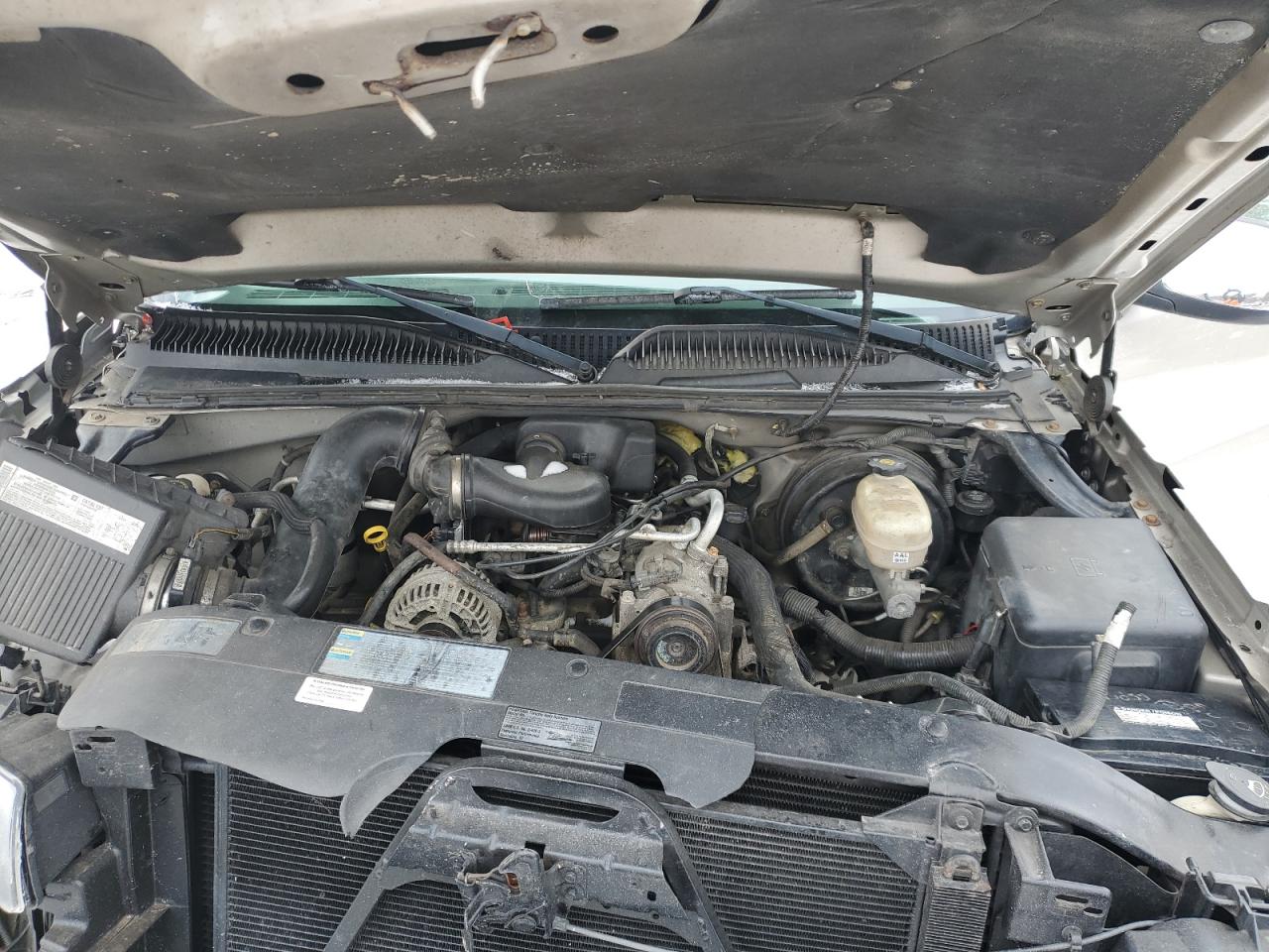 2006 Chevrolet Silverado - Image 11