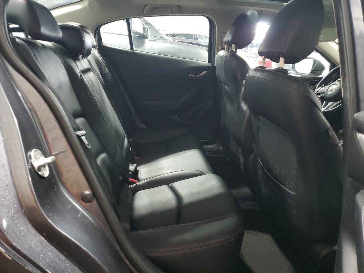 2014 Mazda 3 - Image 10