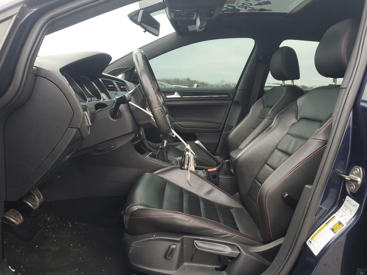 2016 Volkswagen GTI - Image 7