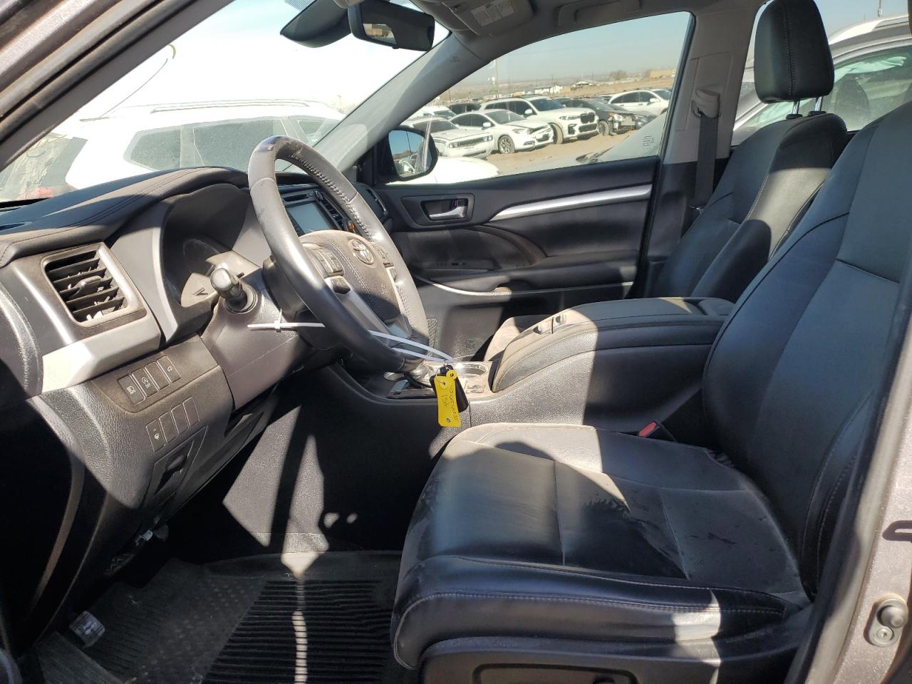 2019 Toyota Highlander - Image 7