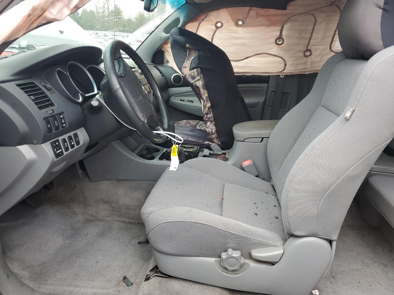 2010 Toyota Tacoma - Image 7