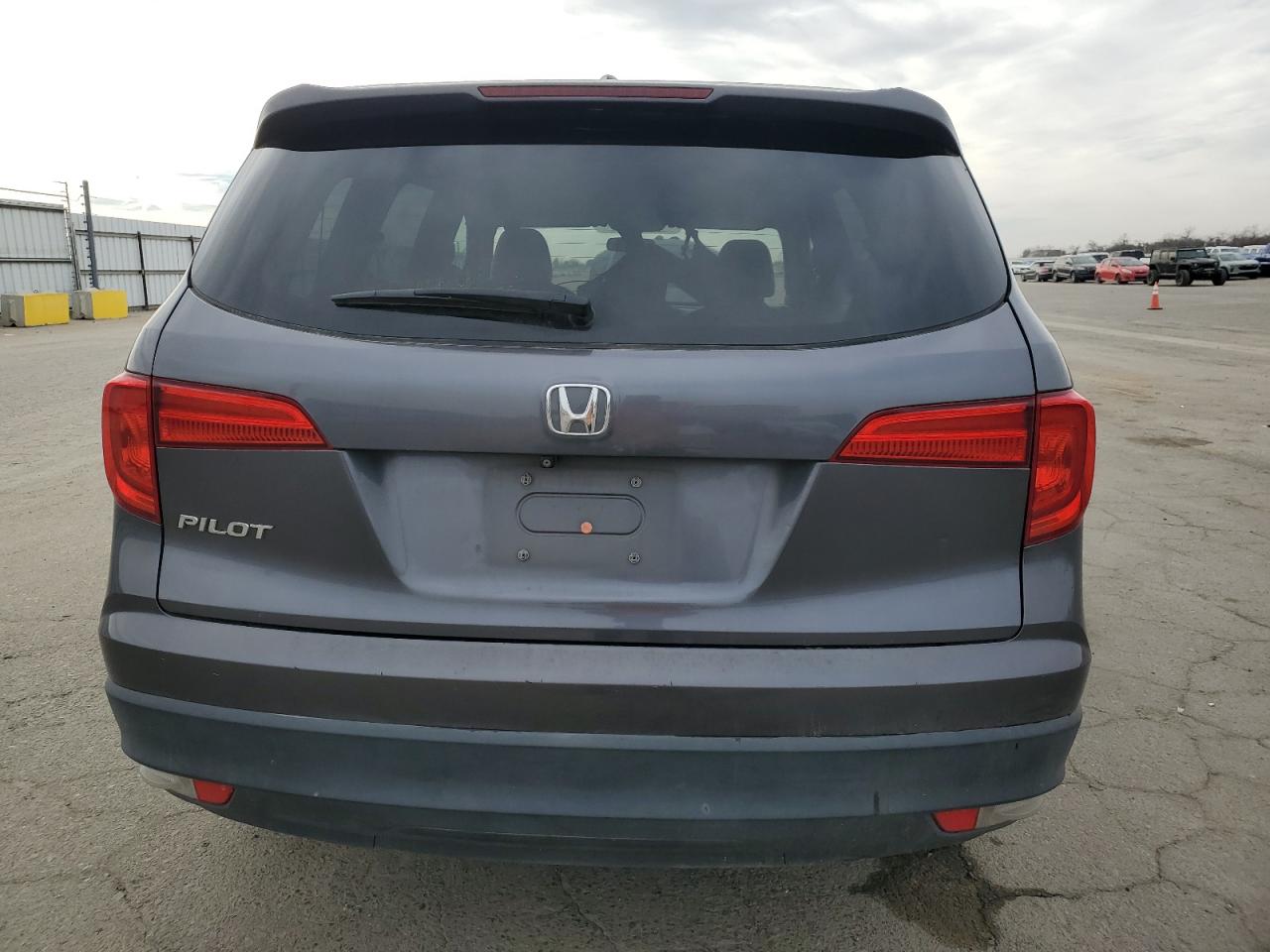 2018 Honda Pilot - Image 6