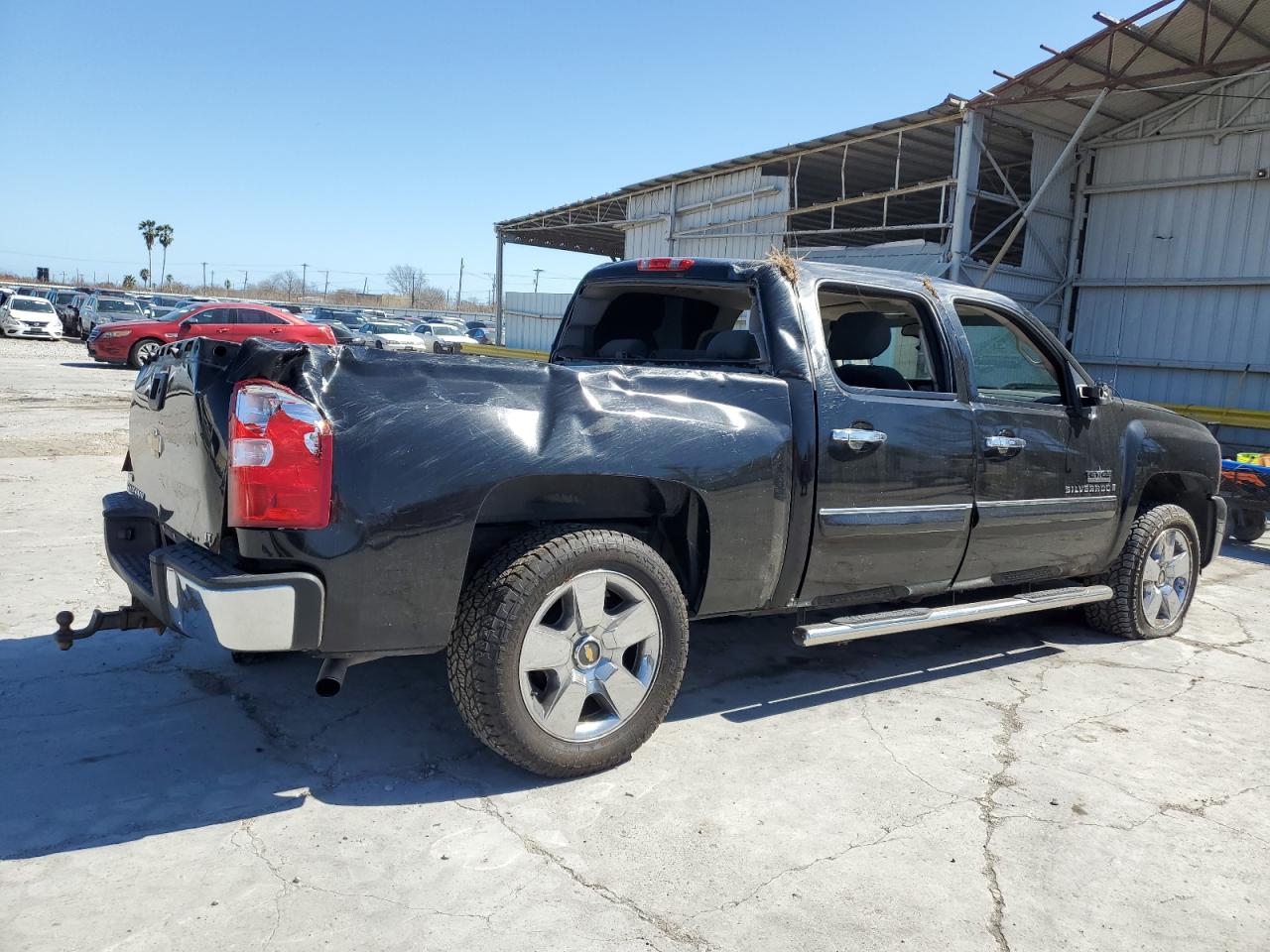 2009 Chevrolet Silverado - Image 3