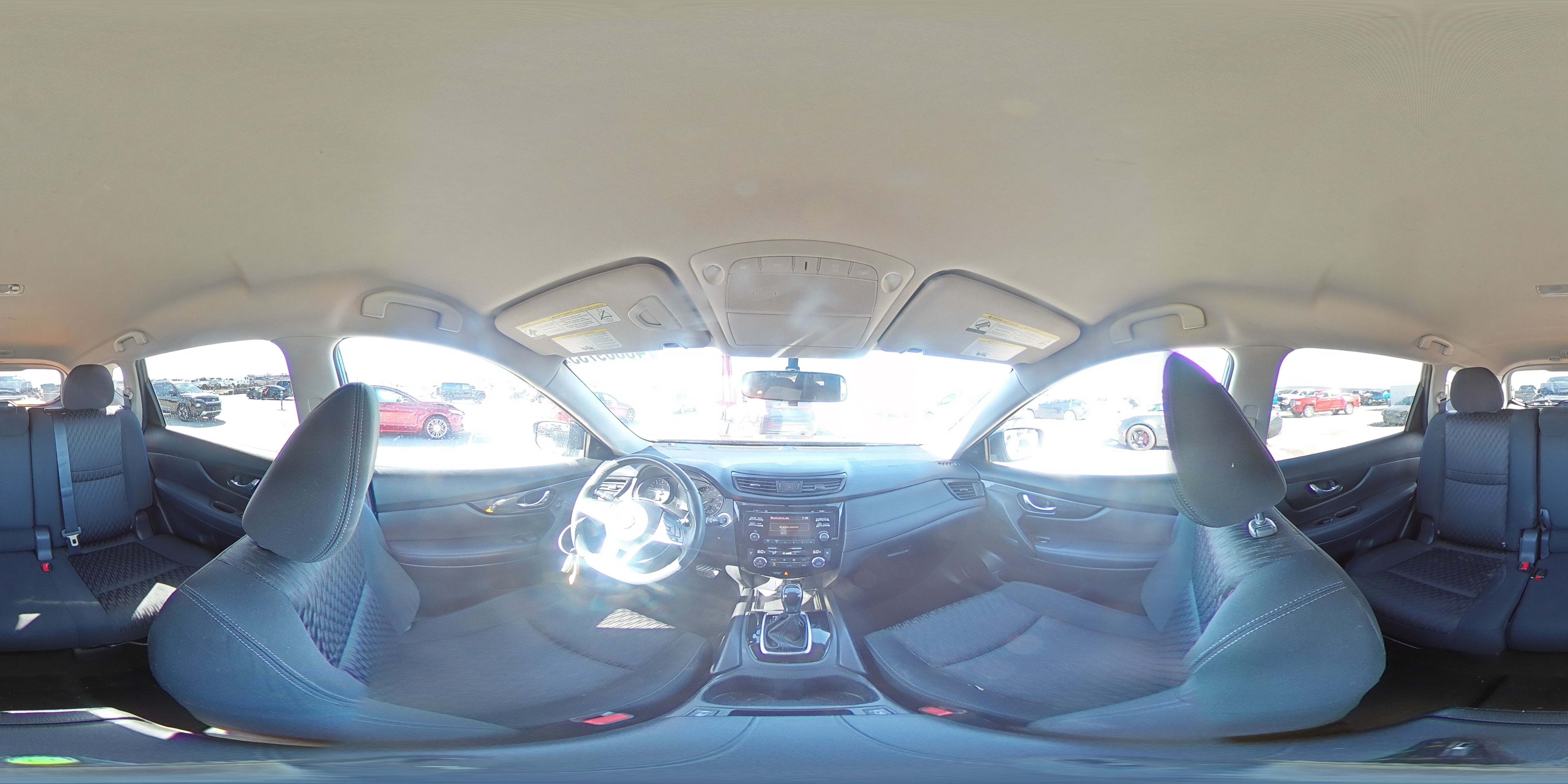 2017 Nissan Rogue - Image 16