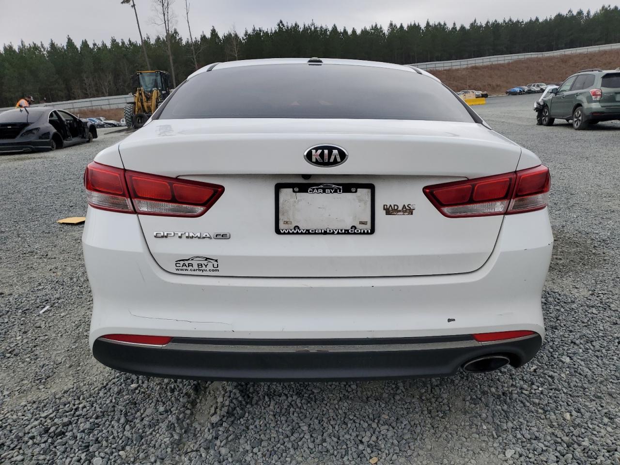 2017 Kia Optima - Image 6