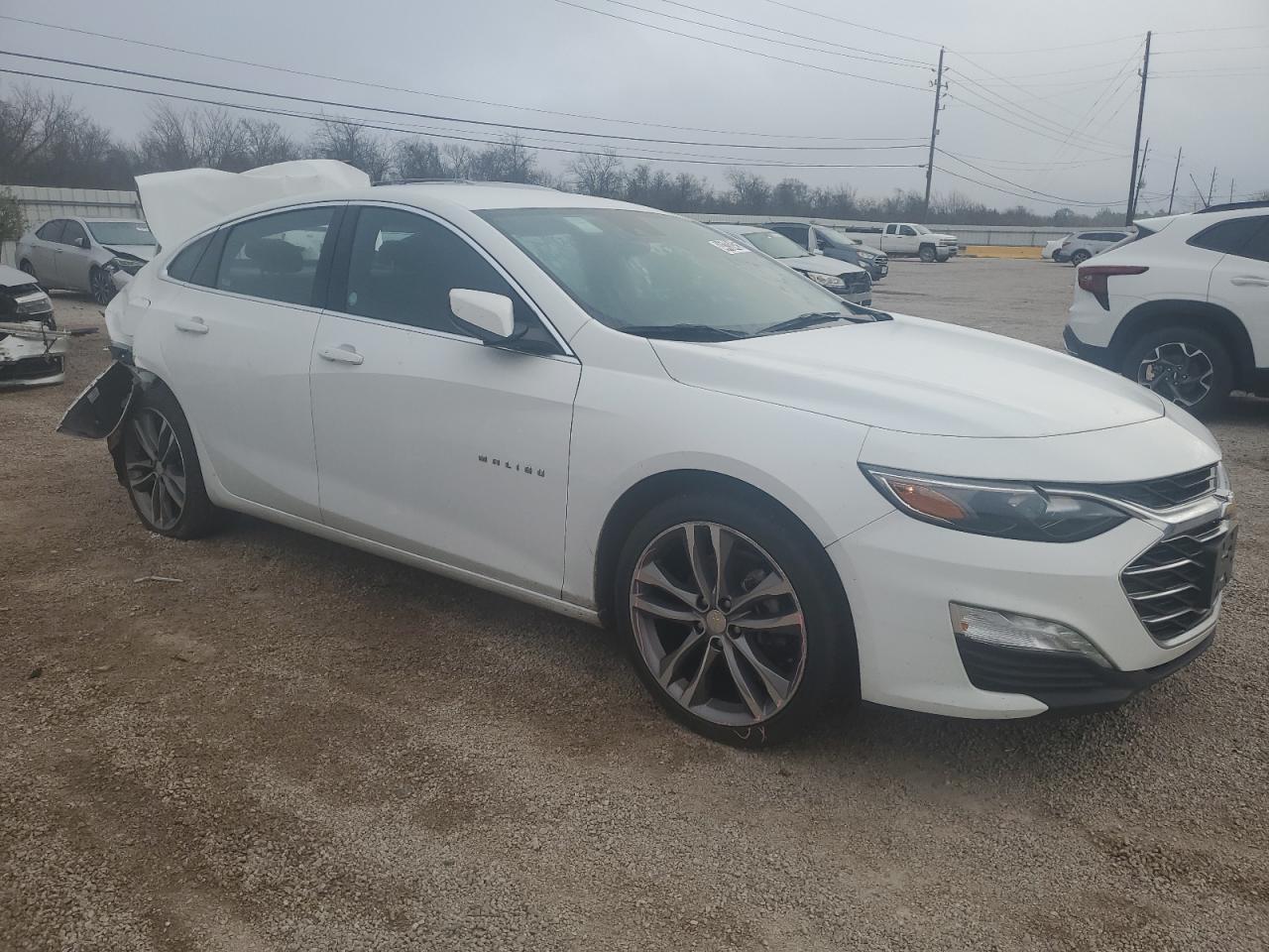 2023 Chevrolet Malibu - Image 4