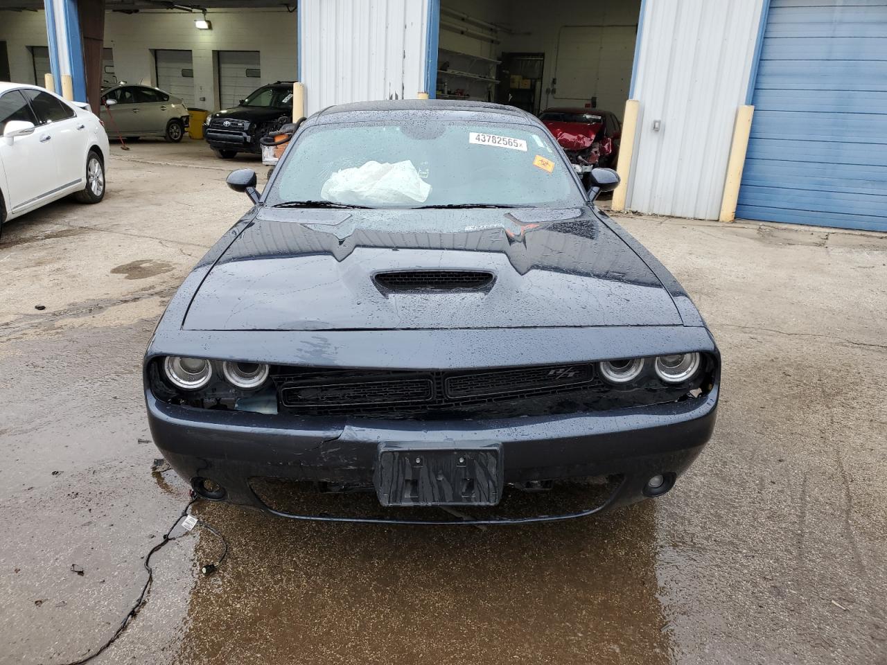 2019 Dodge Challenger - Image 5