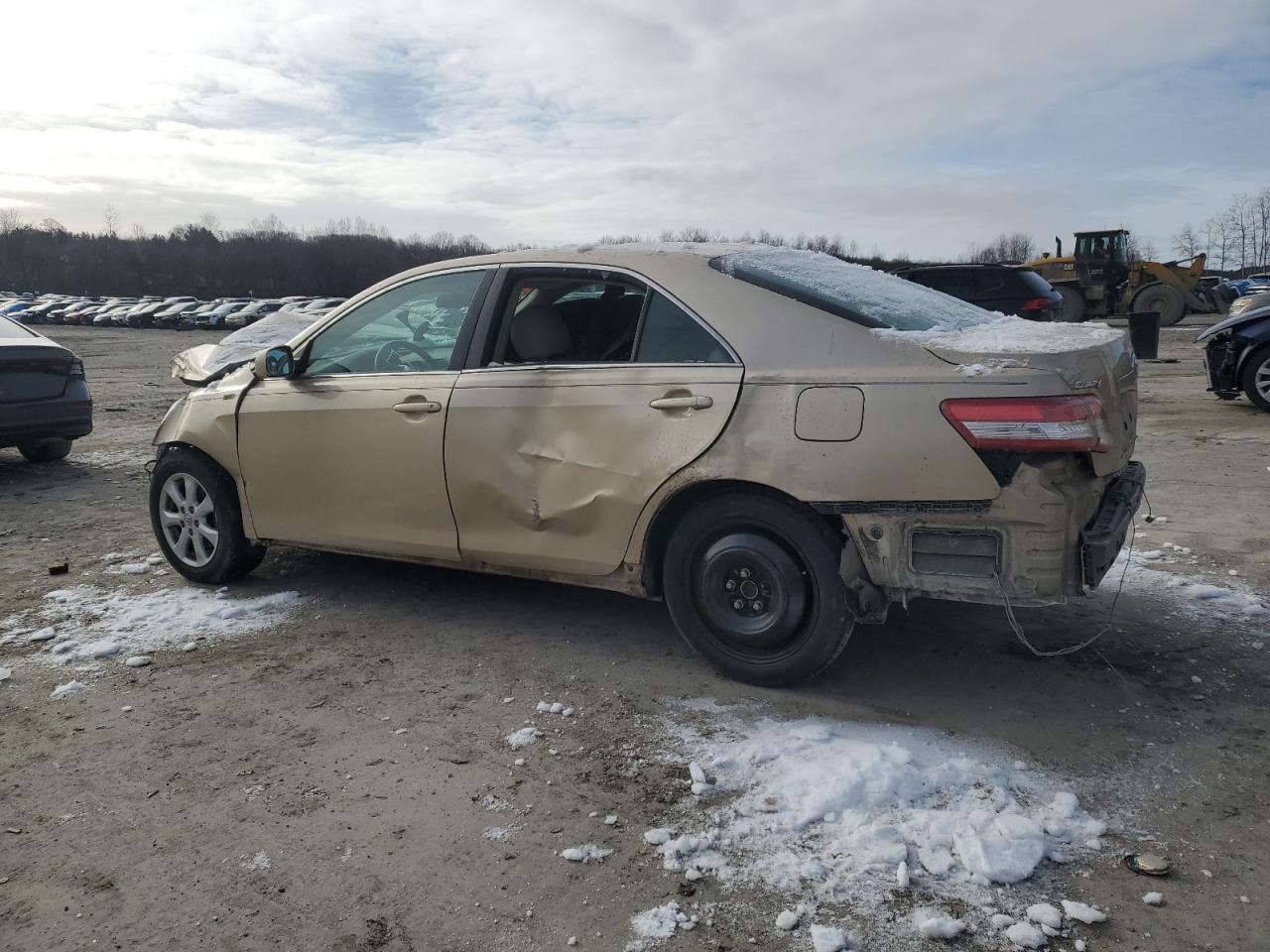 2010 Toyota Camry - Image 2