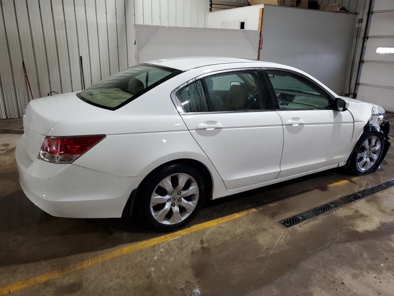 2009 Honda Accord - Image 3