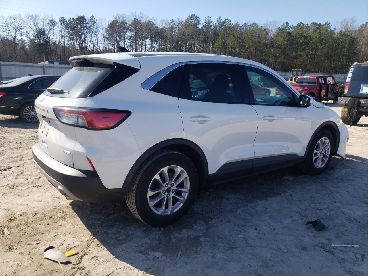 2020 Ford Escape - Image 3
