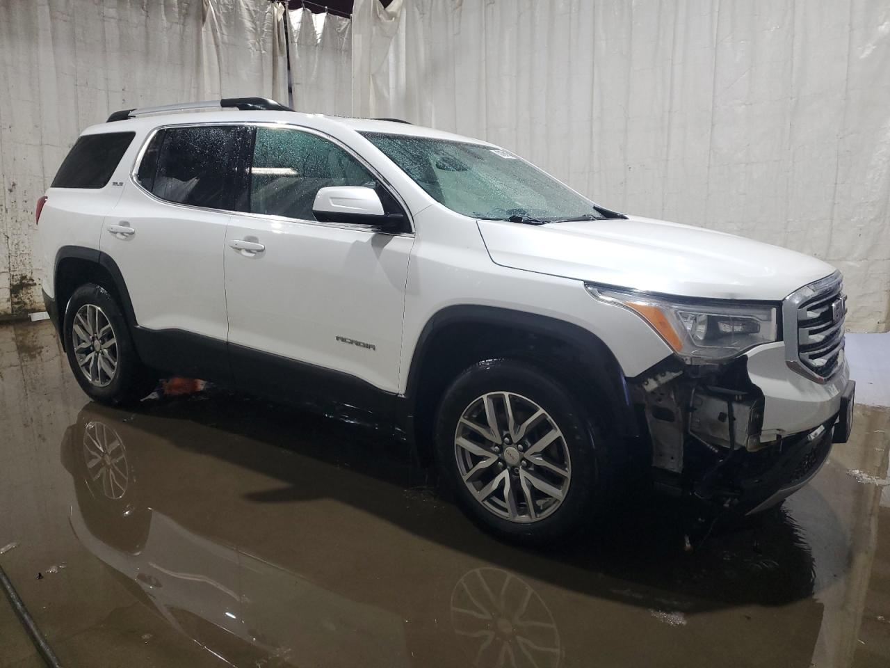 2017 GMC Acadia - Image 4