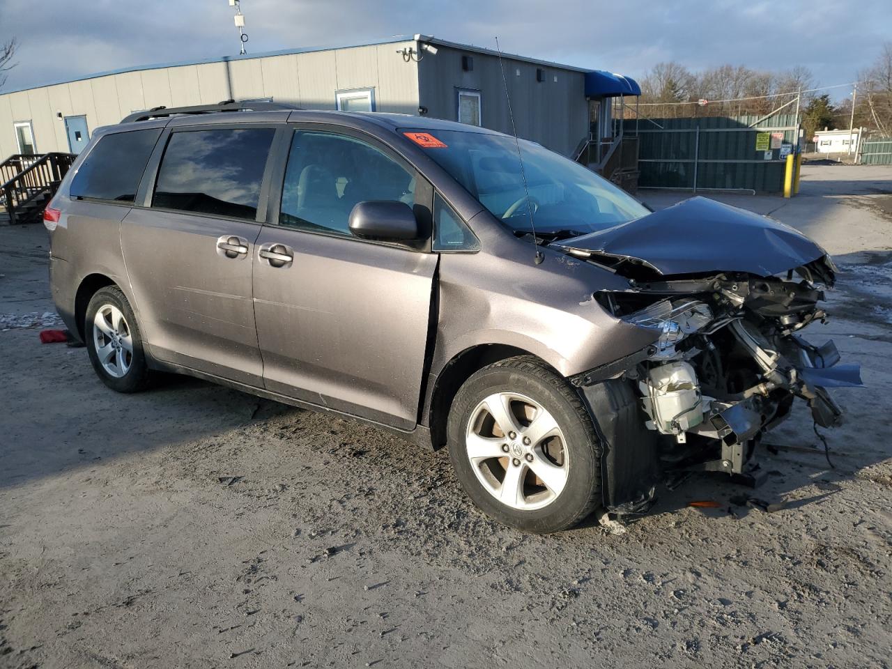 2011 Toyota Sienna - Image 4