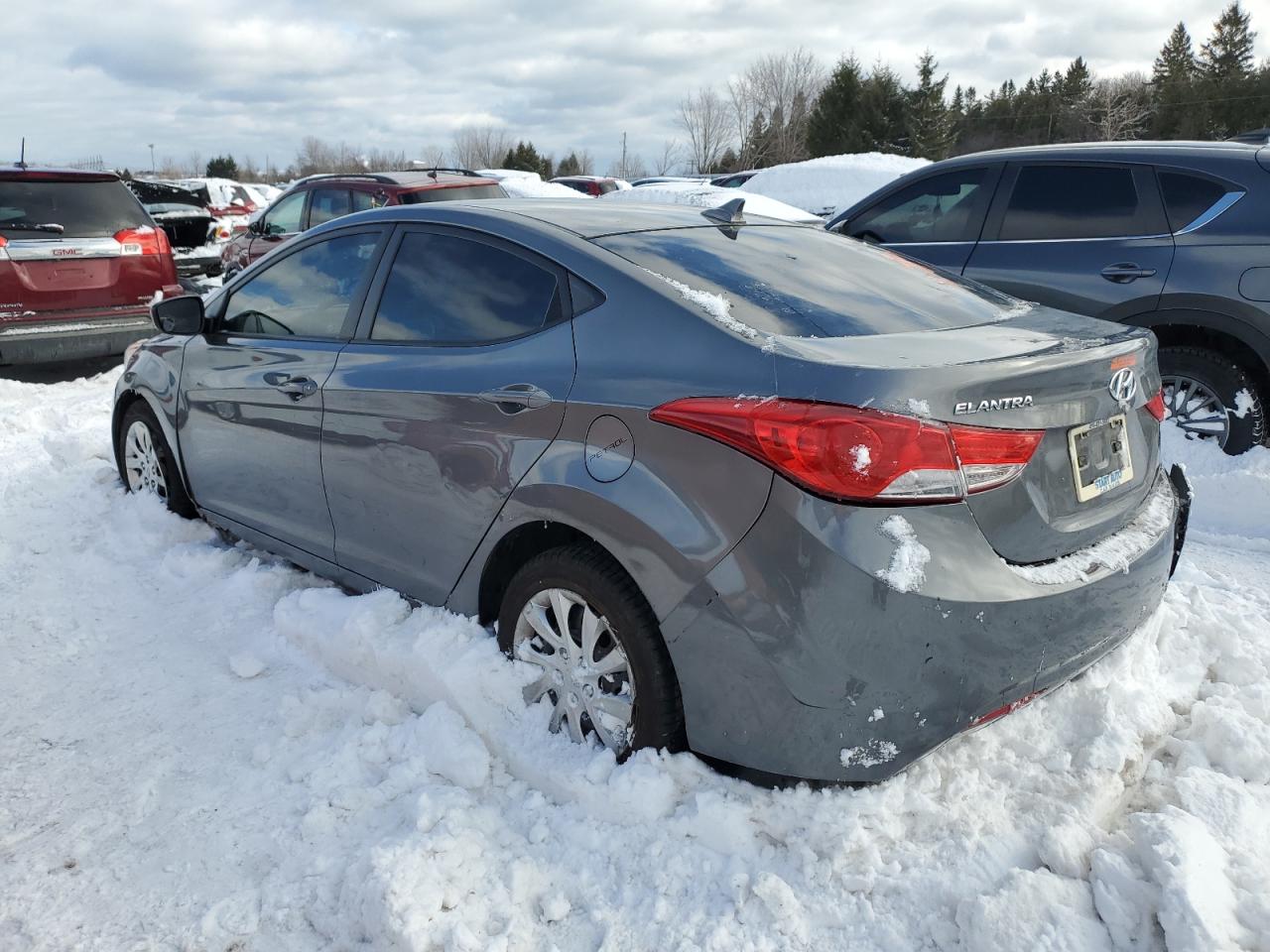 2012 Hyundai Elantra - Image 2